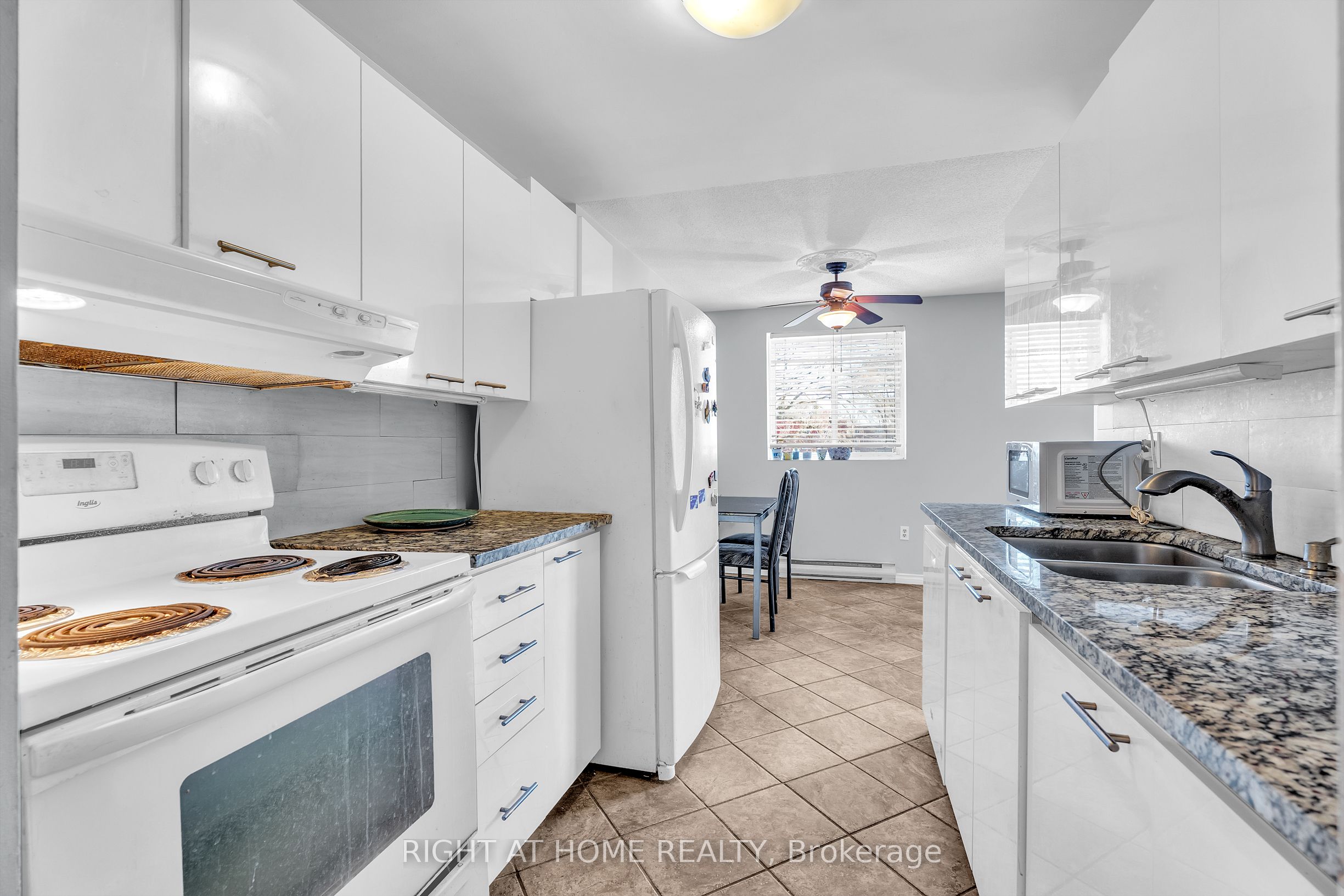 986 HURON Street 401, London East, ON N5Y 5E4