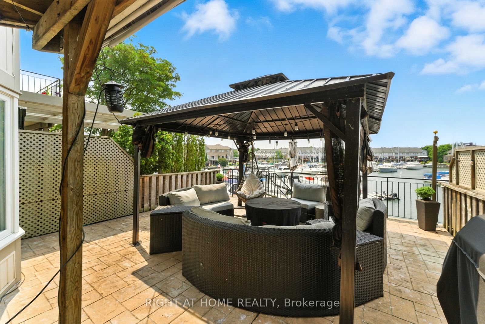 65 Sunvale Place, Hamilton, ON L8E 4Z6