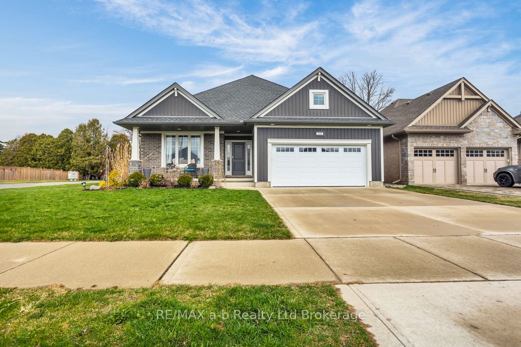 241 Wilson Avenue, Tillsonburg, ON N4G 0H4