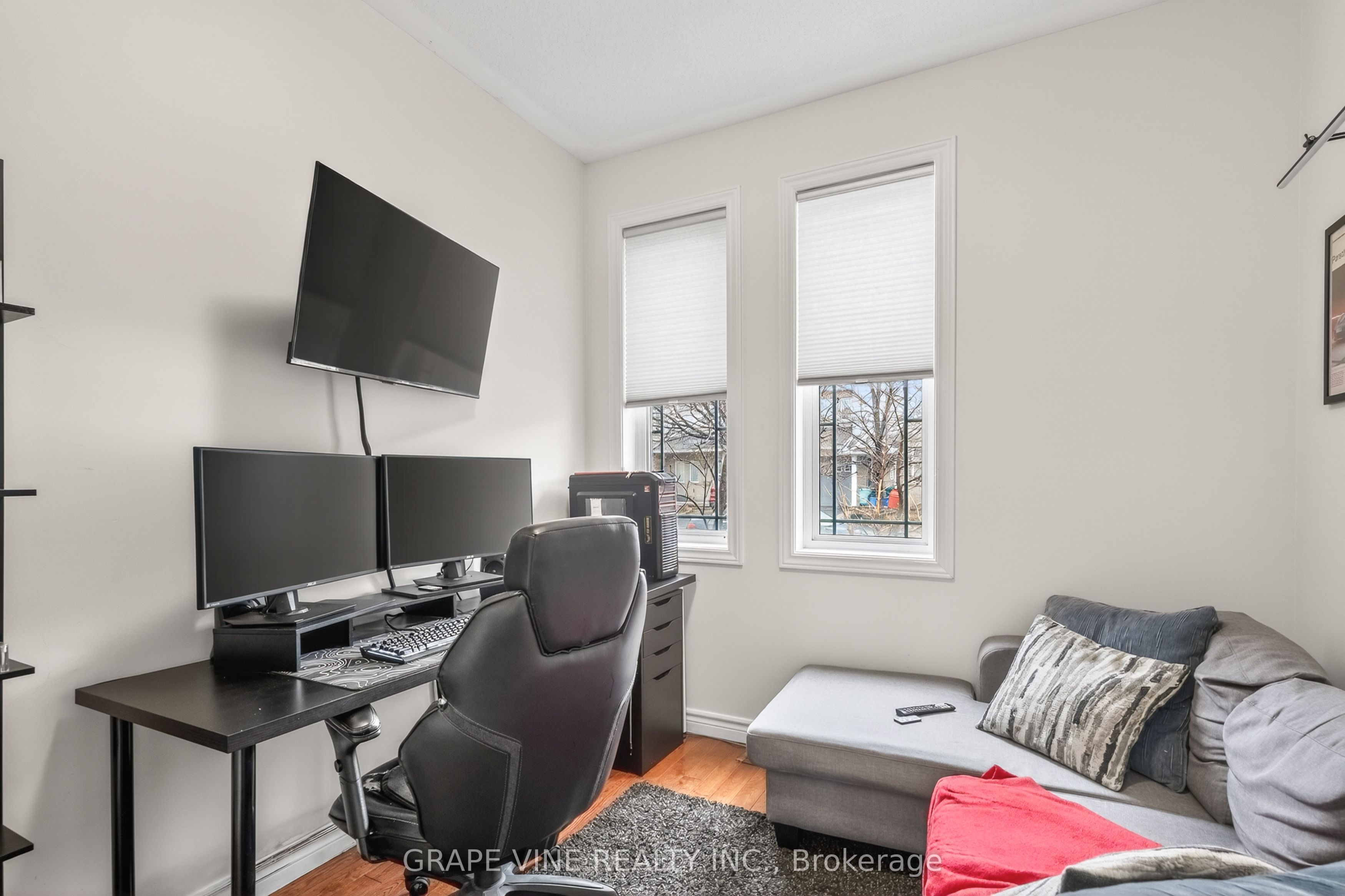 322 Foxridge Way, Barrhaven, ON K2J 0V7