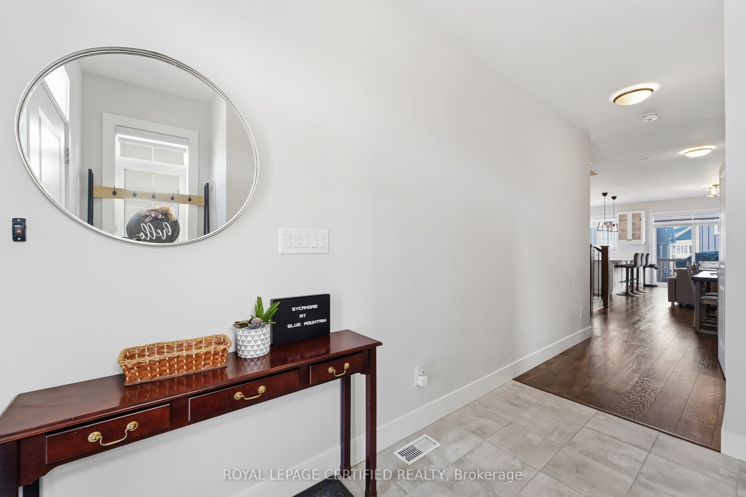 146 Sycamore Street, Blue Mountains, ON L9Y 4E4