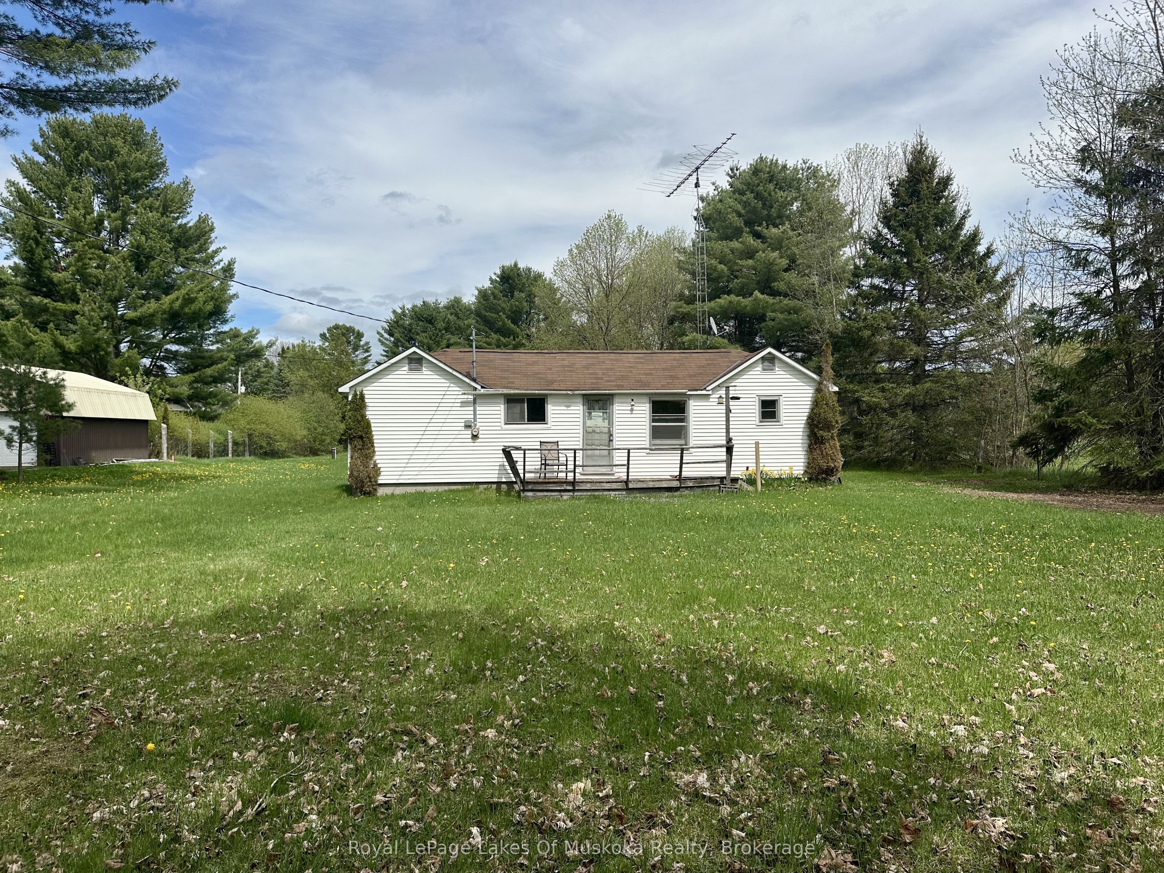 1080 St. Peter's Road, Algonquin Highlands, ON K0M 2K0