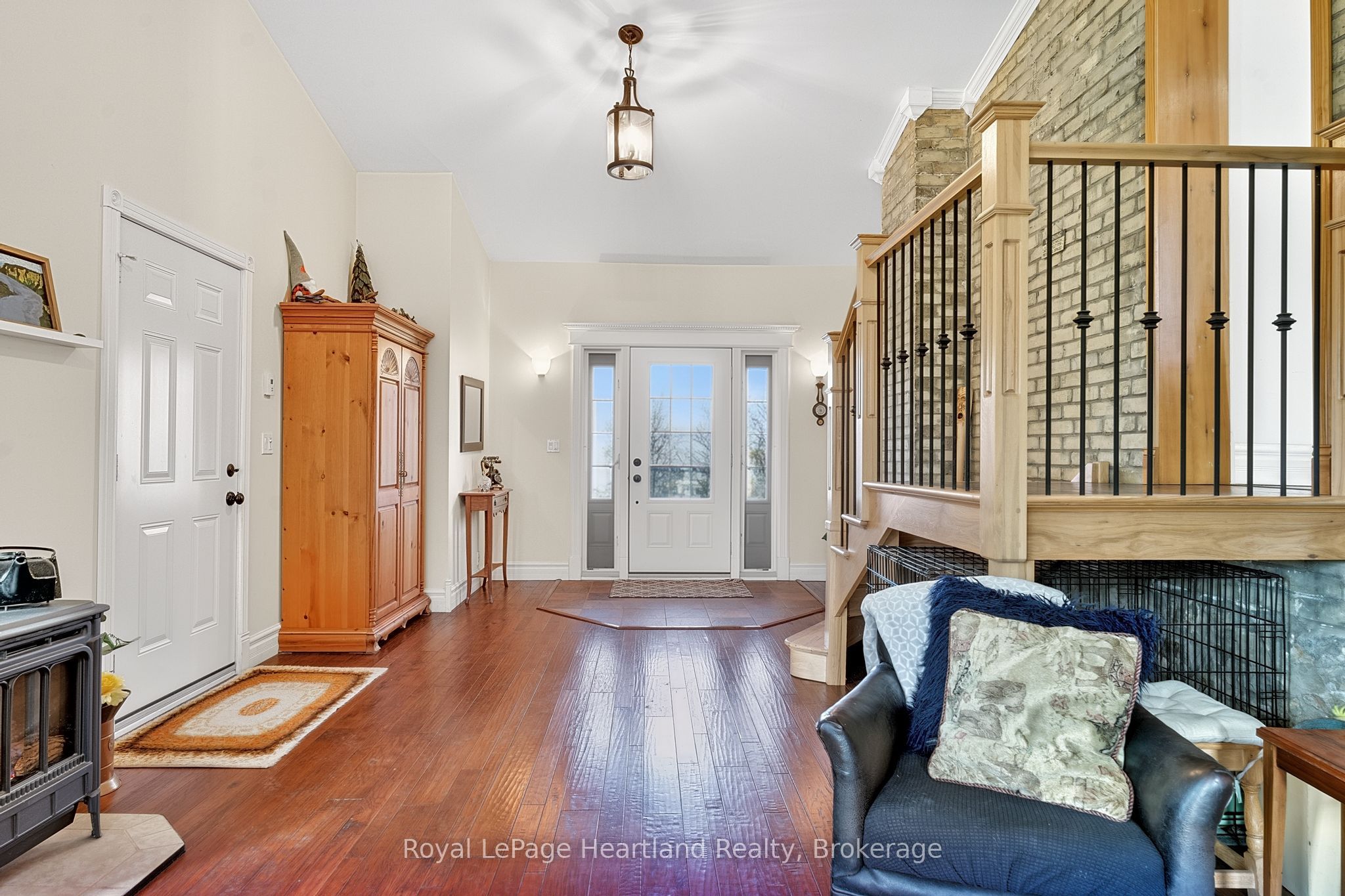 67 Elgin Avenue W, Goderich, ON N7A 2E1