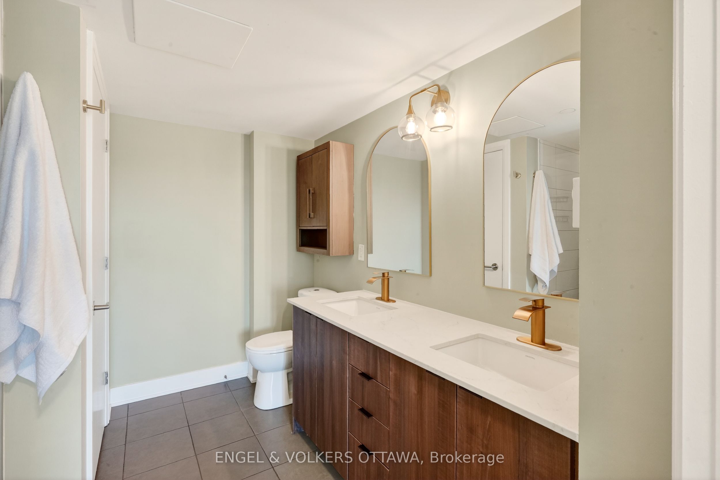 1035 Bank Street 406, Glebe - Ottawa East and Area, ON K1S 5K3
