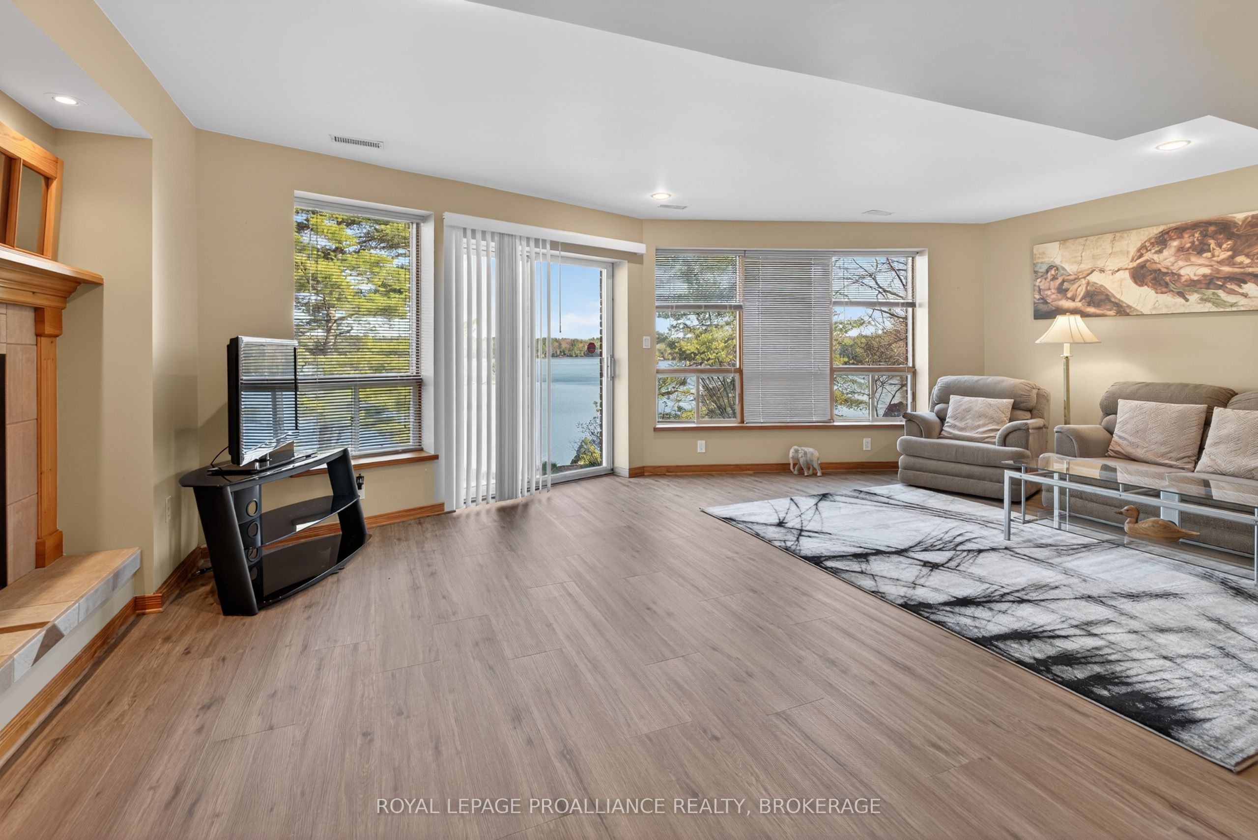 3037 Hilltop Lane, Frontenac, ON K0H 2L0
