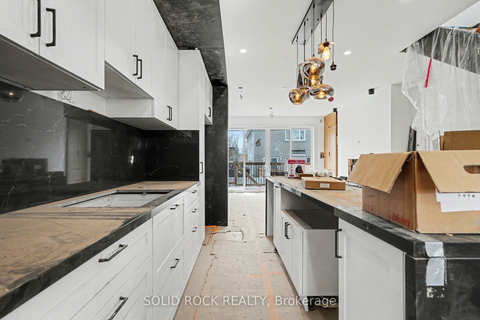 838 Alpine Avenue, Britannia Heights - Queensway Terrace N and Area, ON K2B 5R6
