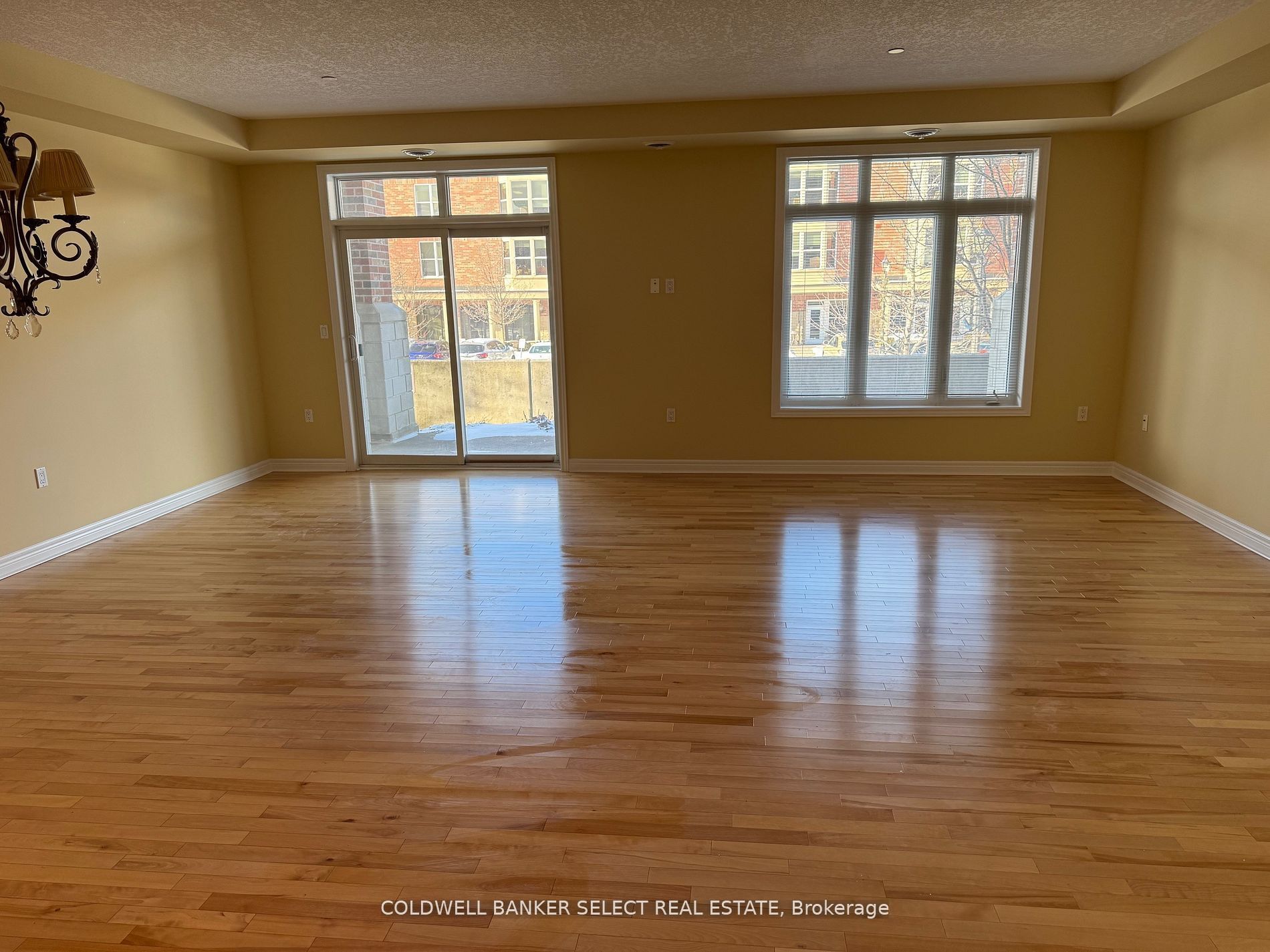 65 Bayberry Drive C104, Guelph, ON N1G 5K8