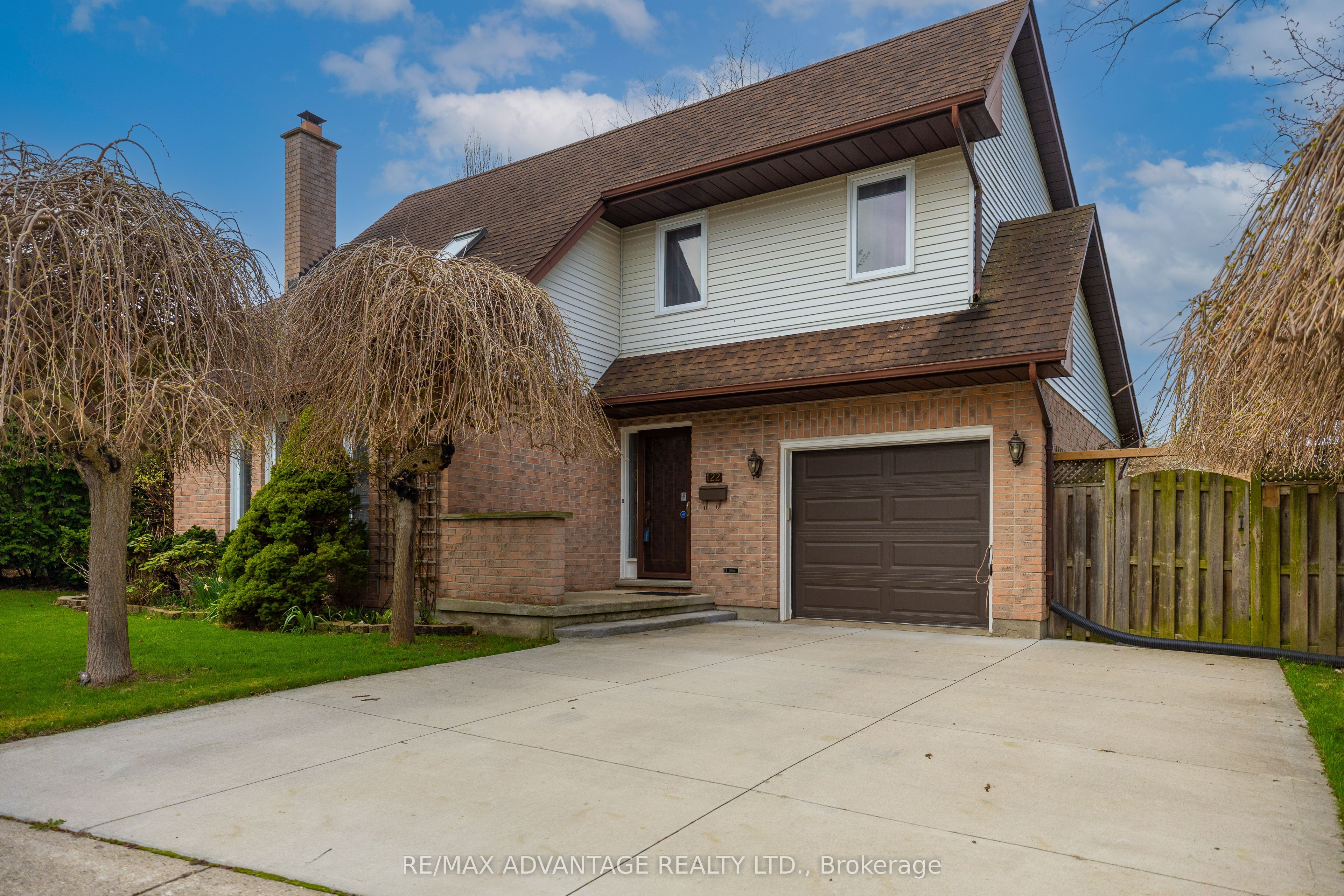 122 Barrydale Crescent, London North, ON N6G 2X6