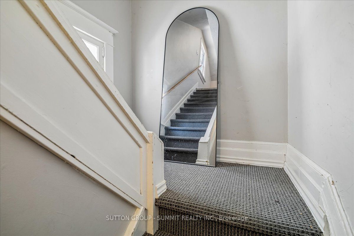 155 1/2 Lake Street, St. Catharines, ON L2R 5Y5