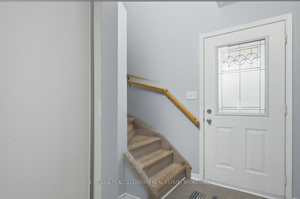 613 Tanner Drive, Kingston, ON K7M 8Y2