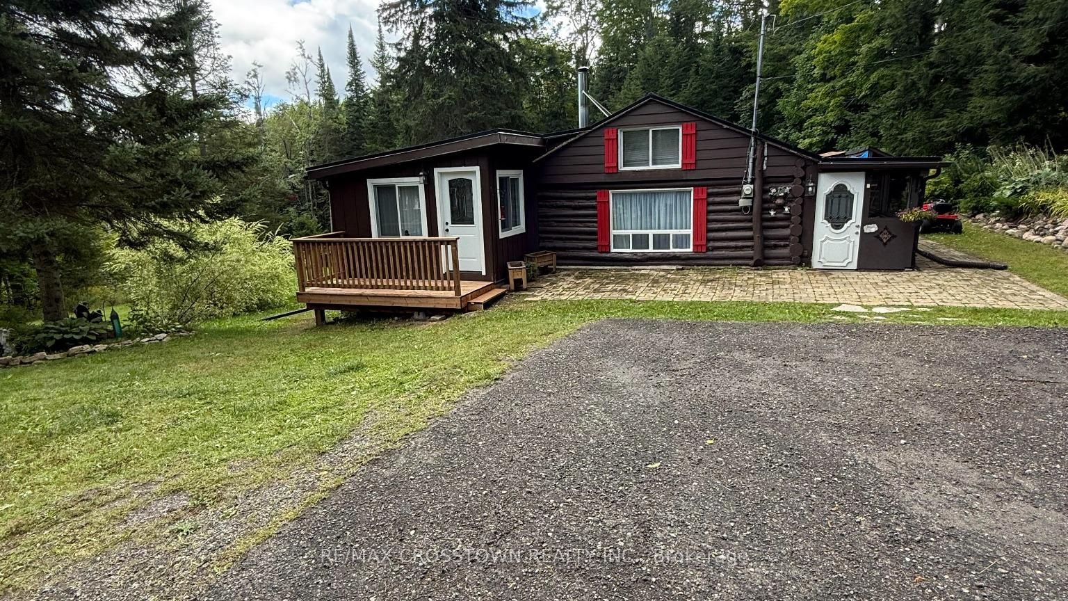 1161 Uffington Road, Bracebridge, ON P1L 1X1