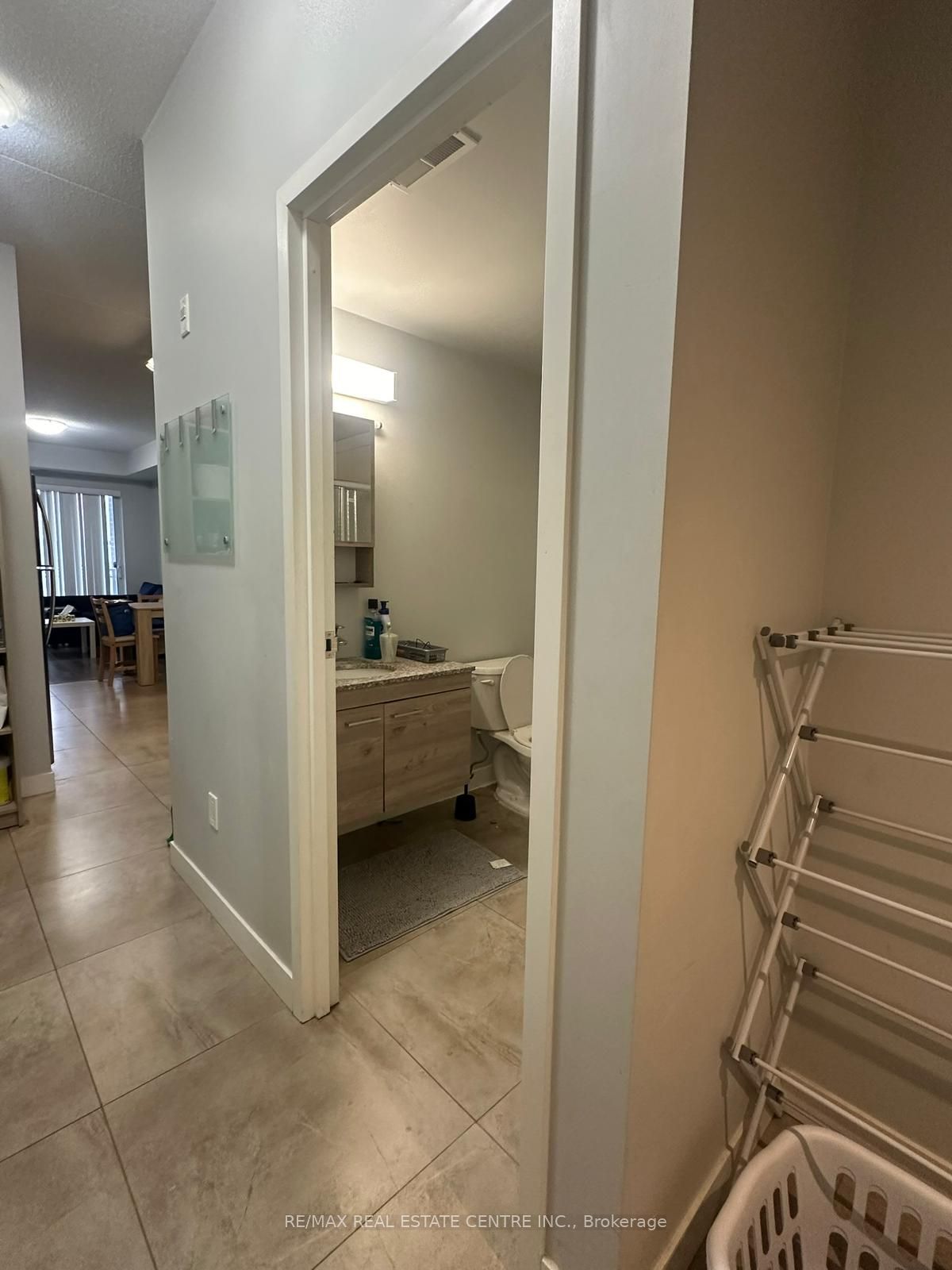 62 Balsam Street B408, Waterloo, ON N2L 3H2