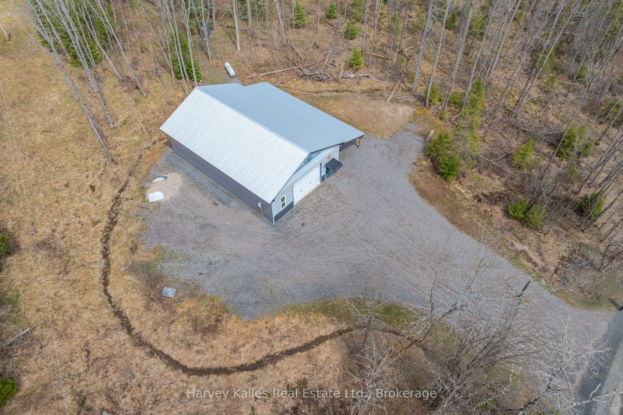 40 Sunset Cove Road, Seguin, ON P2A 0B4