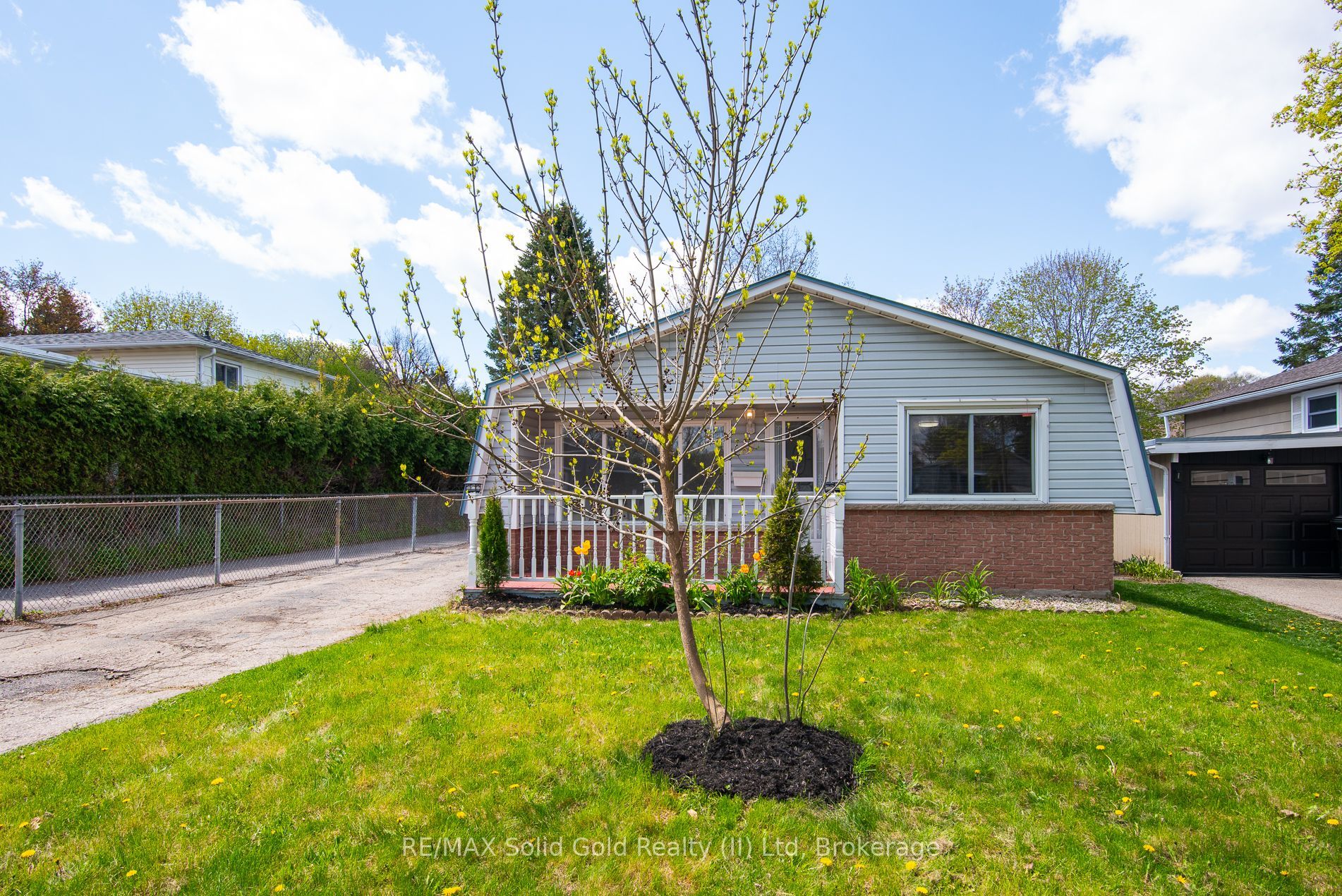 87 Christopher Drive, Waterloo, ON N2J 4J6