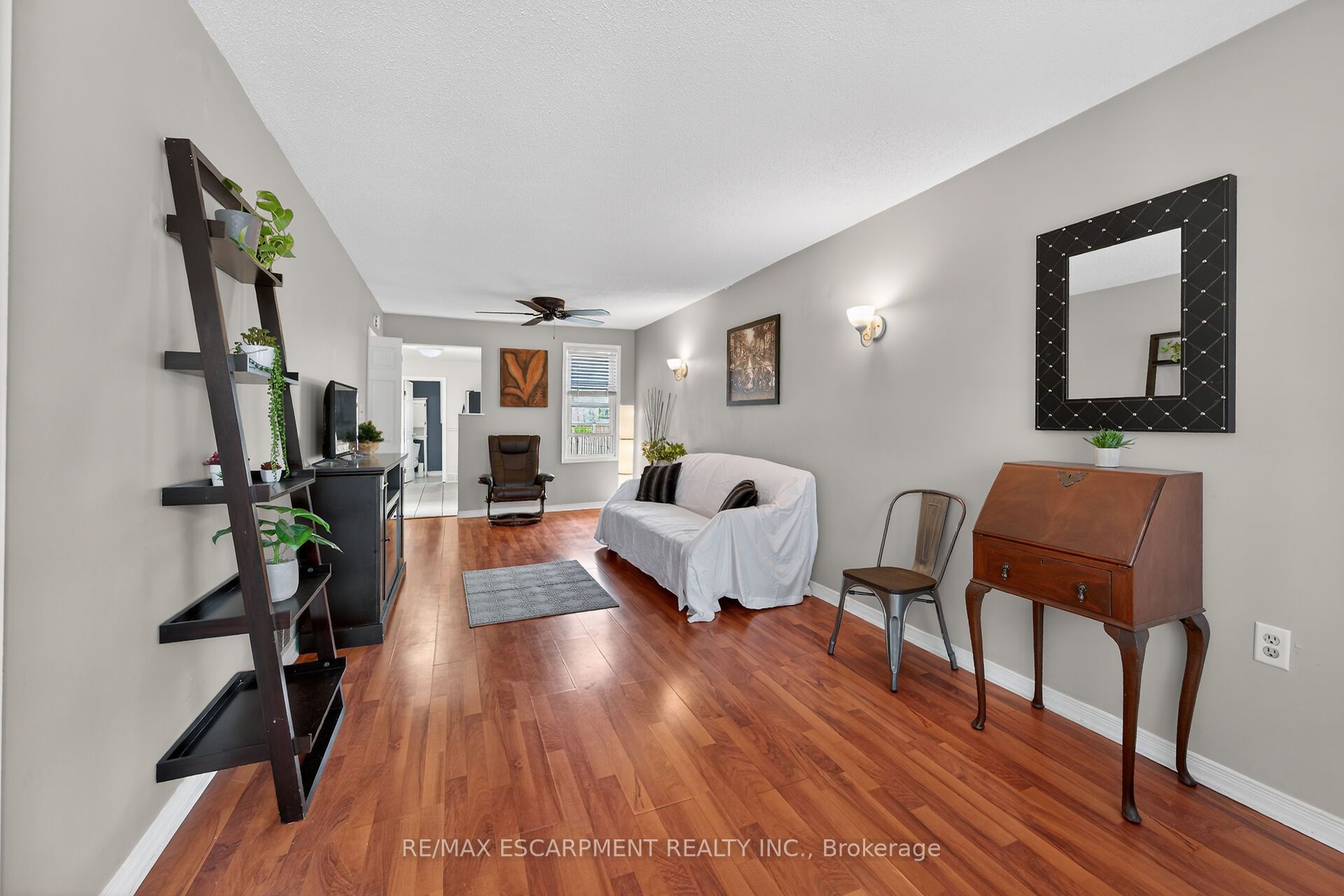 190 Campbell Avenue, Hamilton, ON L8H 2G3