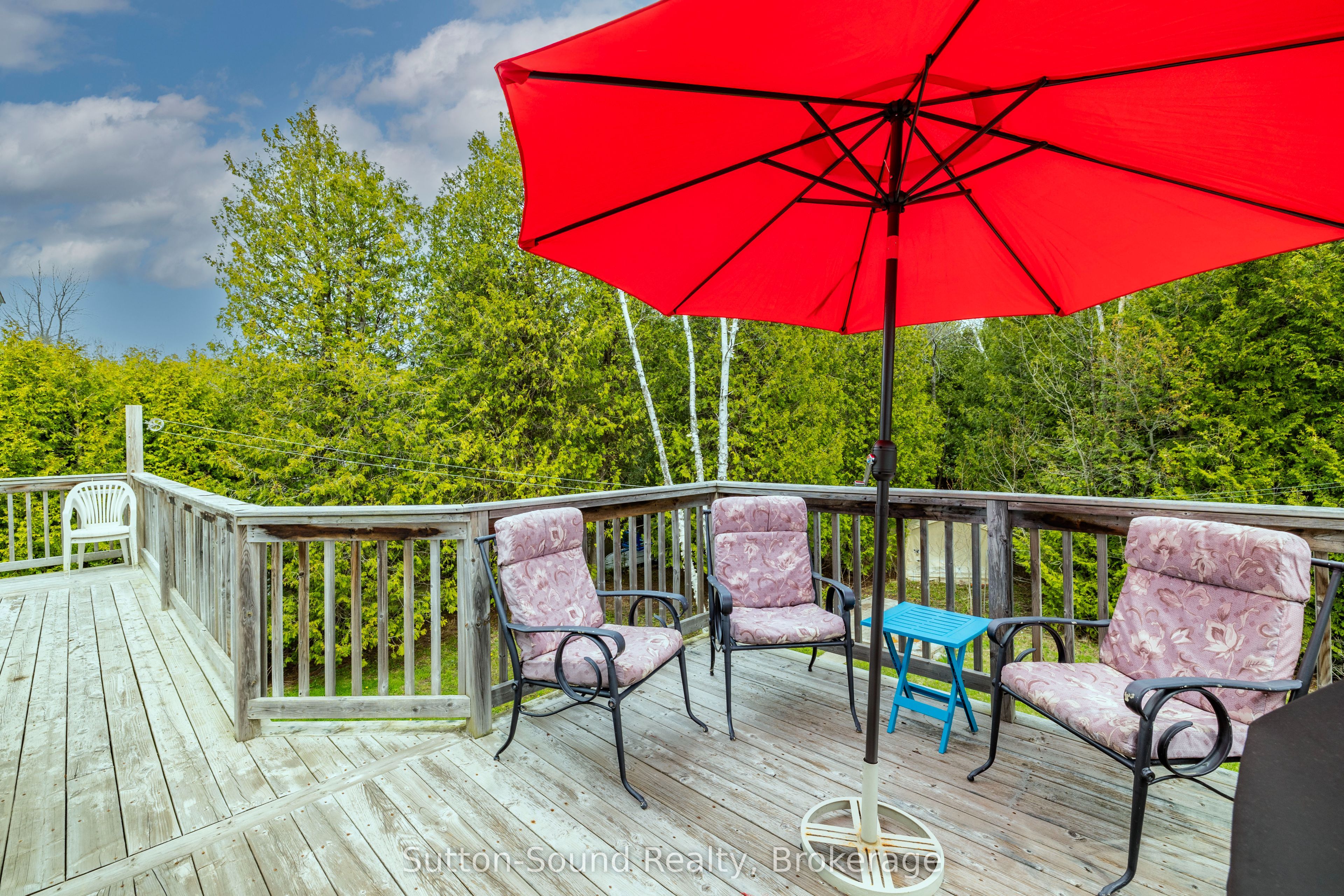 21 Cardinal Avenue, South Bruce Peninsula, ON N0H 2T0