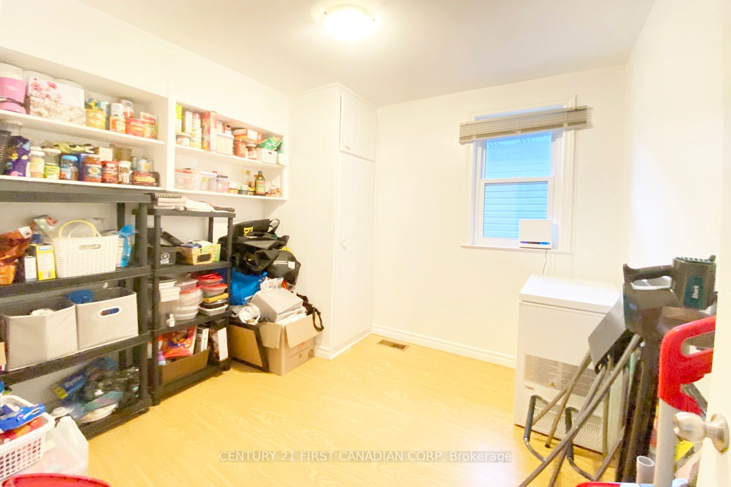 233 BERNARD Avenue, London East, ON N6A 2M9