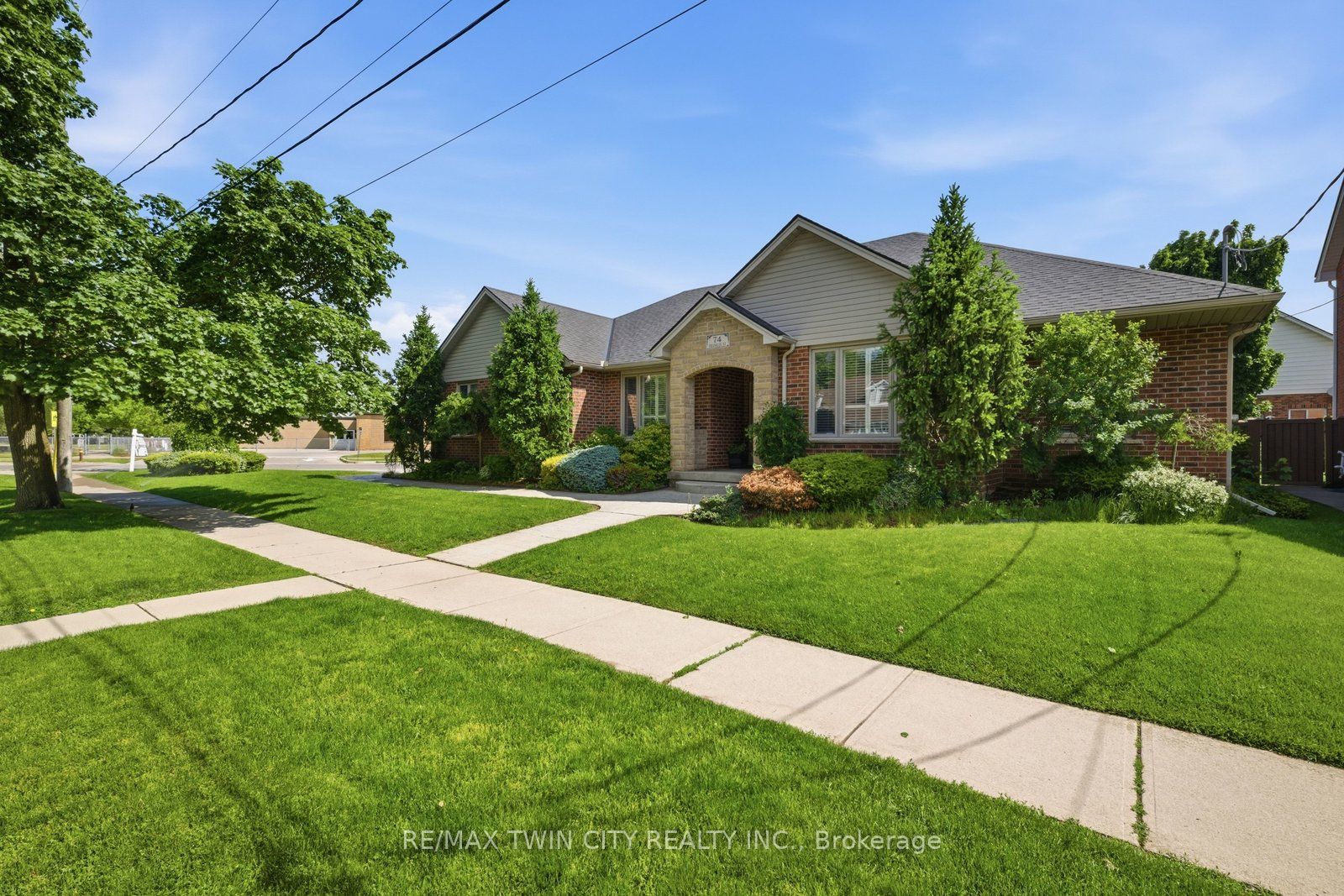 74 Franklin Street, Brantford, ON N3R 1T4