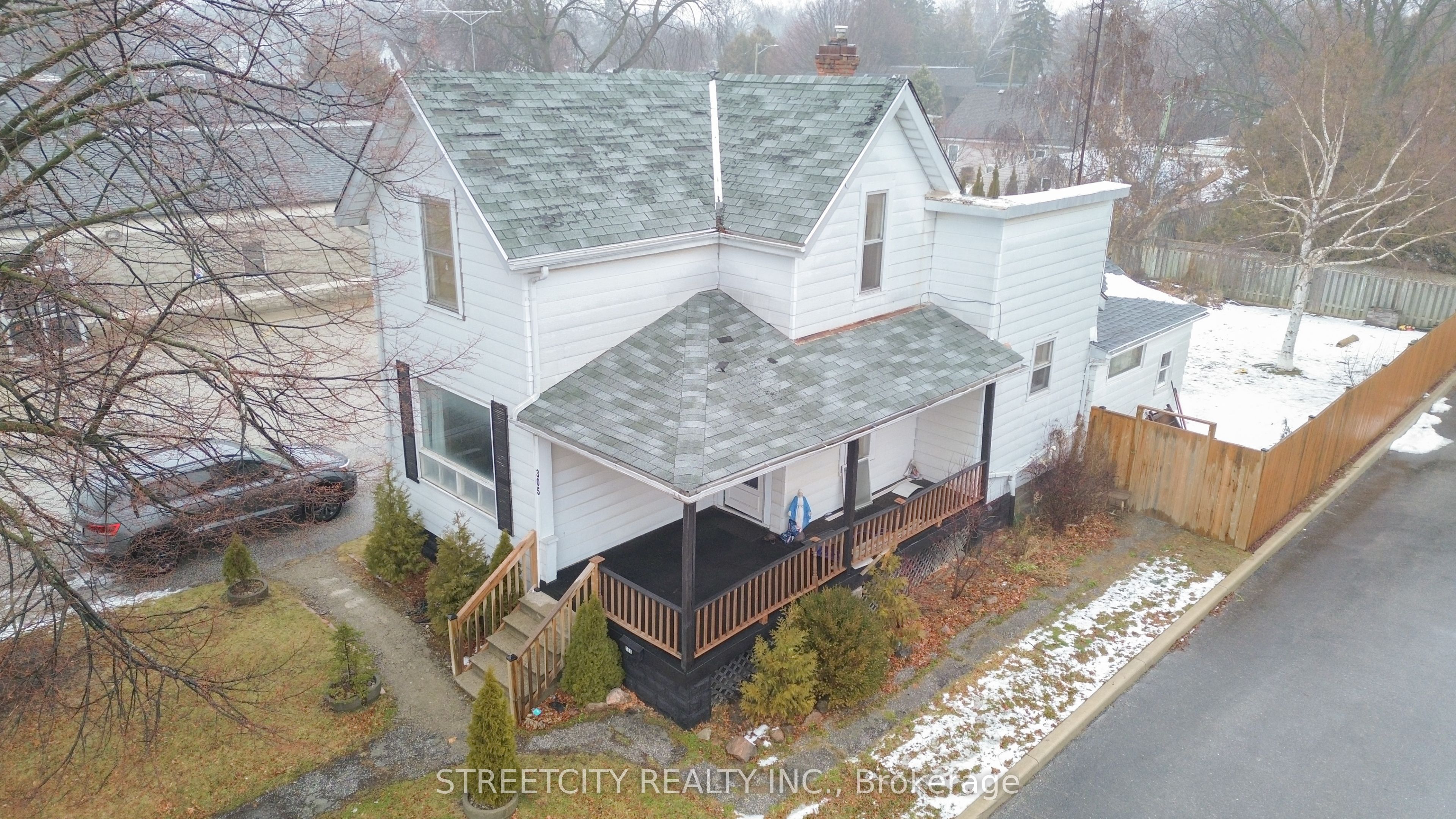 305 St Clair Street, Chatham-Kent, ON N7L 7R1