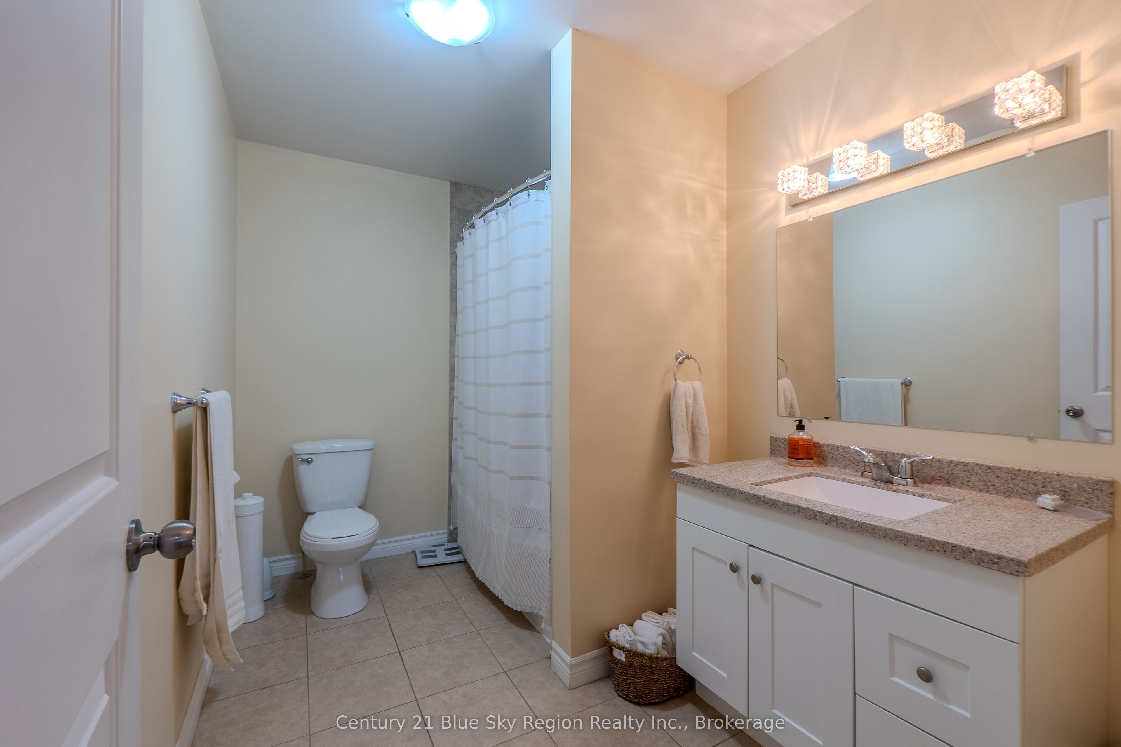 373 First Avenue E, North Bay, ON P1B 1K2