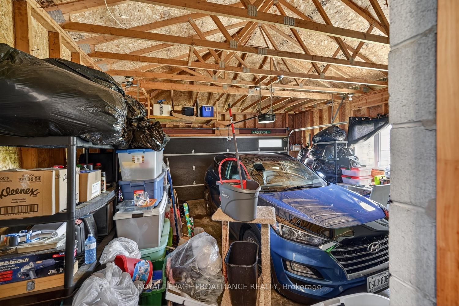 1014 Crestwood Drive, Brockville, ON K6V 7N1