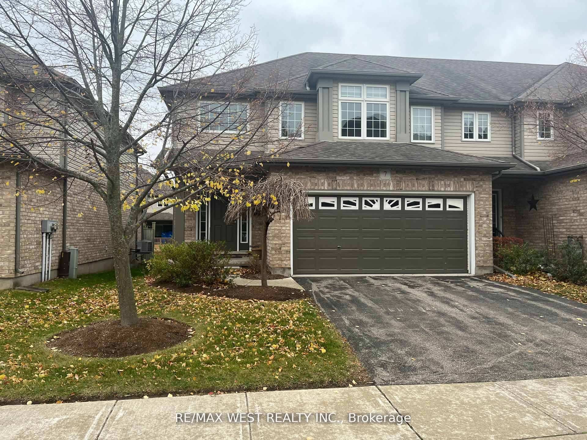 255 Summerfield Drive 7, Guelph, ON N1L 0E1
