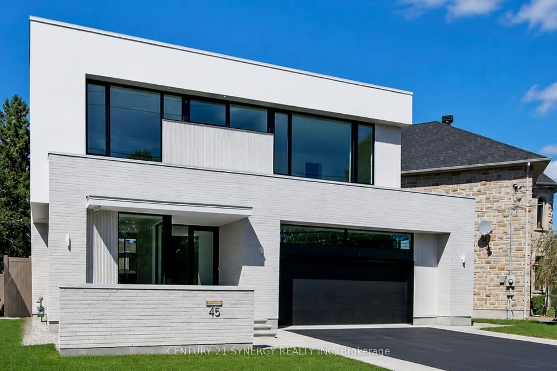 45 Inverness Avenue, Cityview - Parkwoods Hills - Rideau Shore, ON K2E 6N6