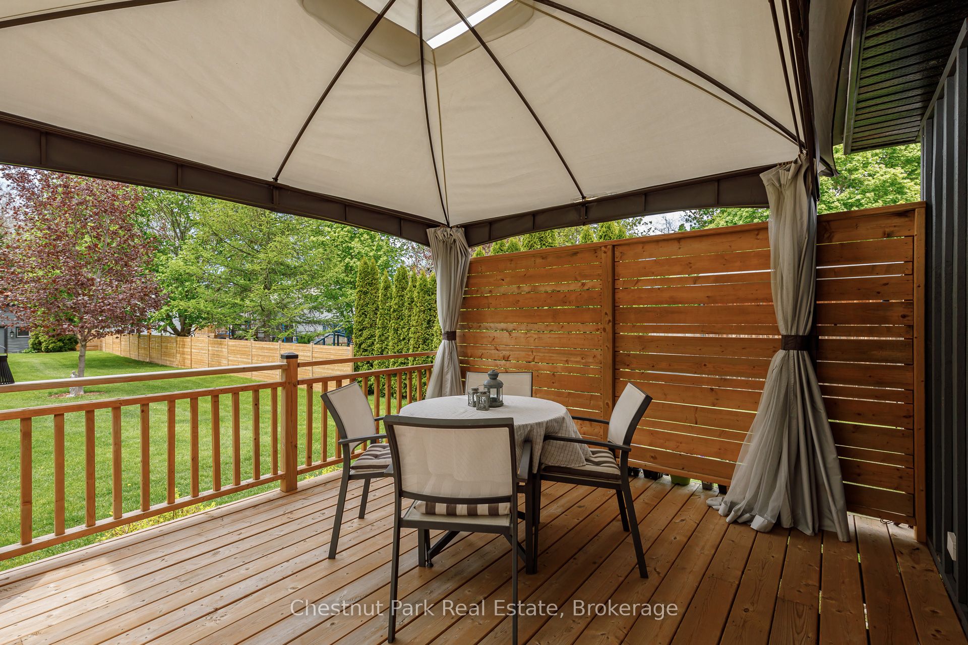119 Hillcrest Drive, Blue Mountains, ON N0H 1J0