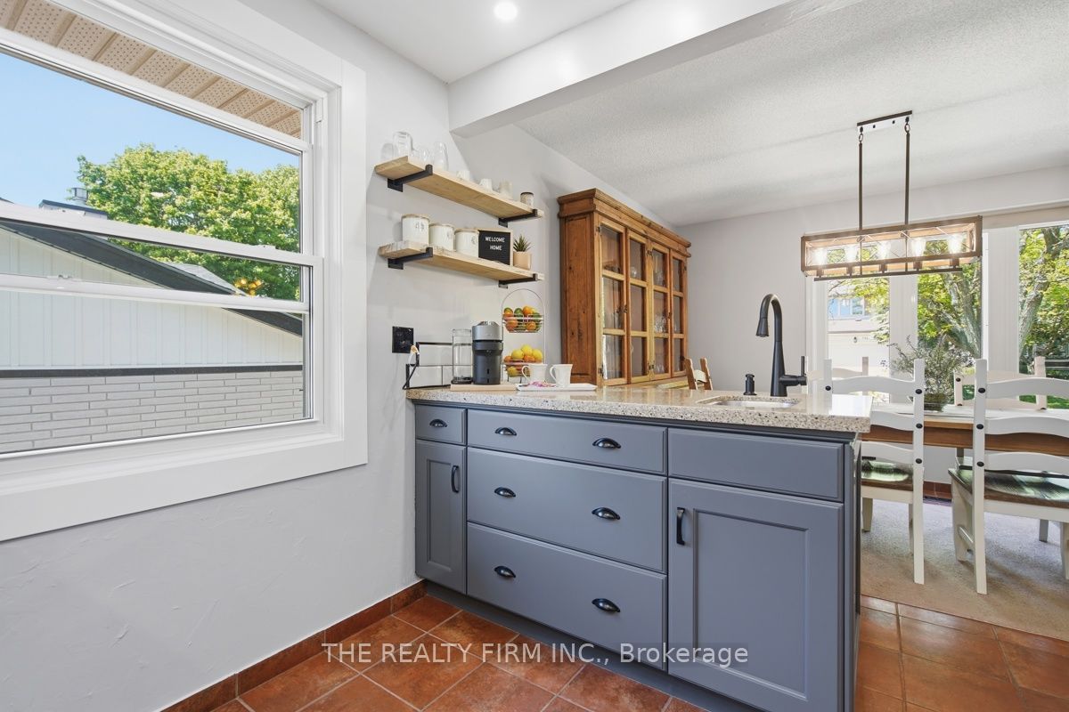 742 Cranbrook Road, London South, ON N6K 1W9