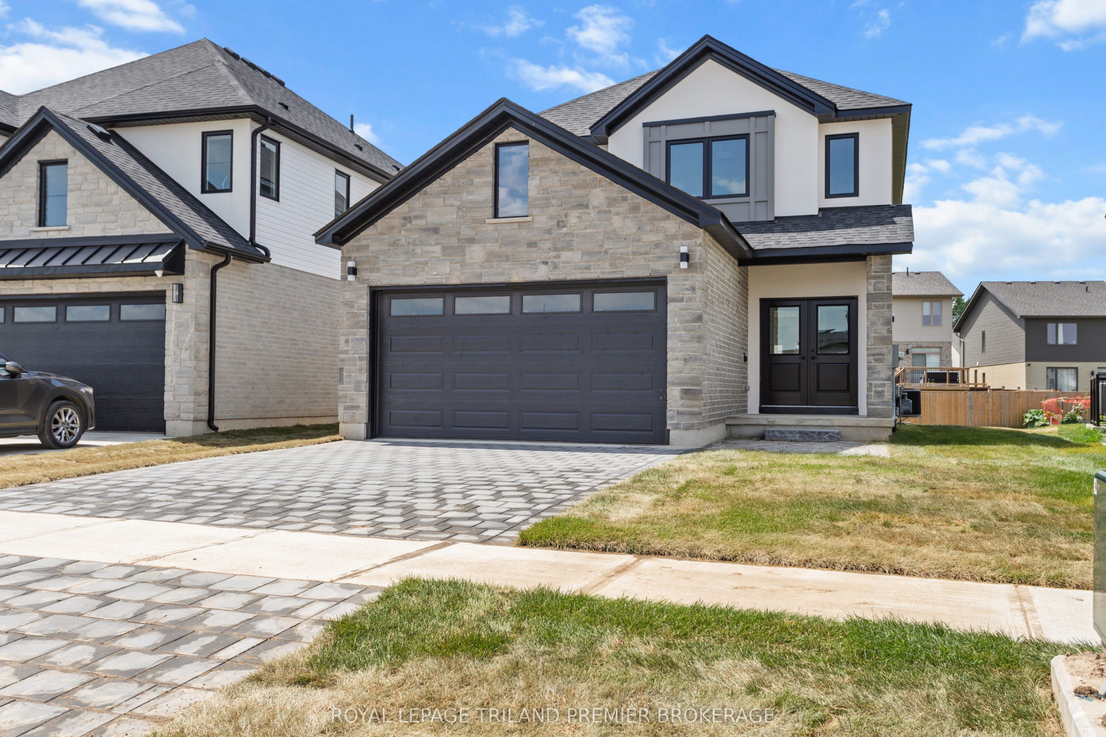 262 HESSELMAN Crescent, London South, ON N6M 0J7