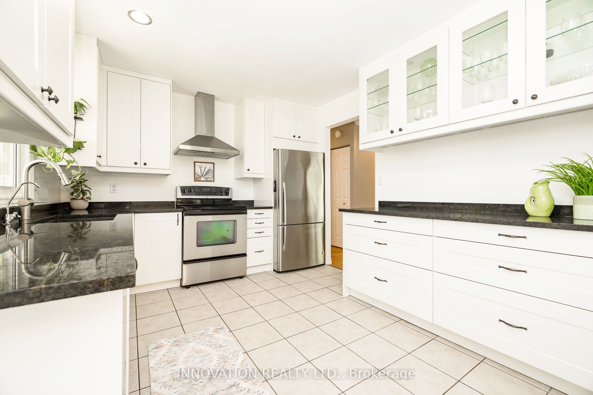 17 Cobblestone Court, Stittsville - Munster - Richmond, ON K0A 1B0
