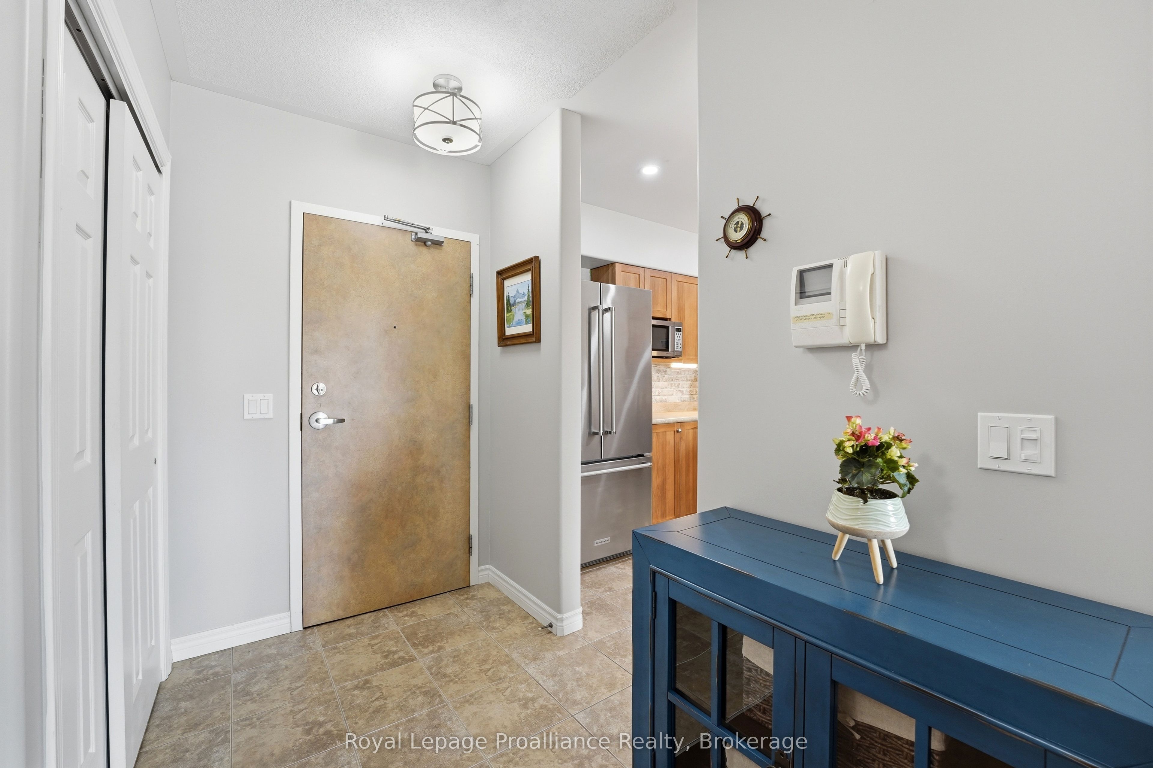 15 Heartwood Drive 101, Belleville, ON K8P 5P4