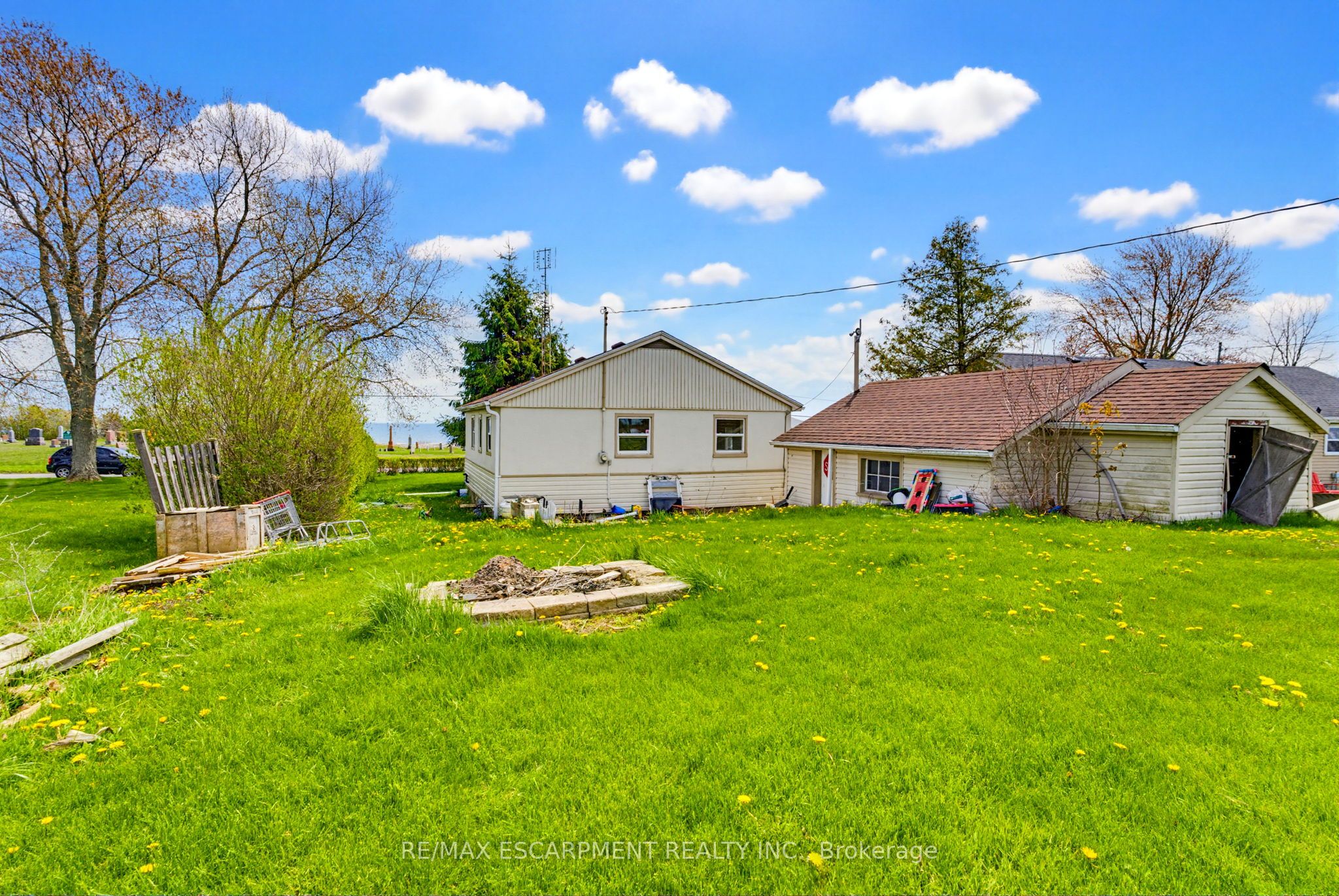 2721 North Shore Road, Haldimand, ON N0A 1K0