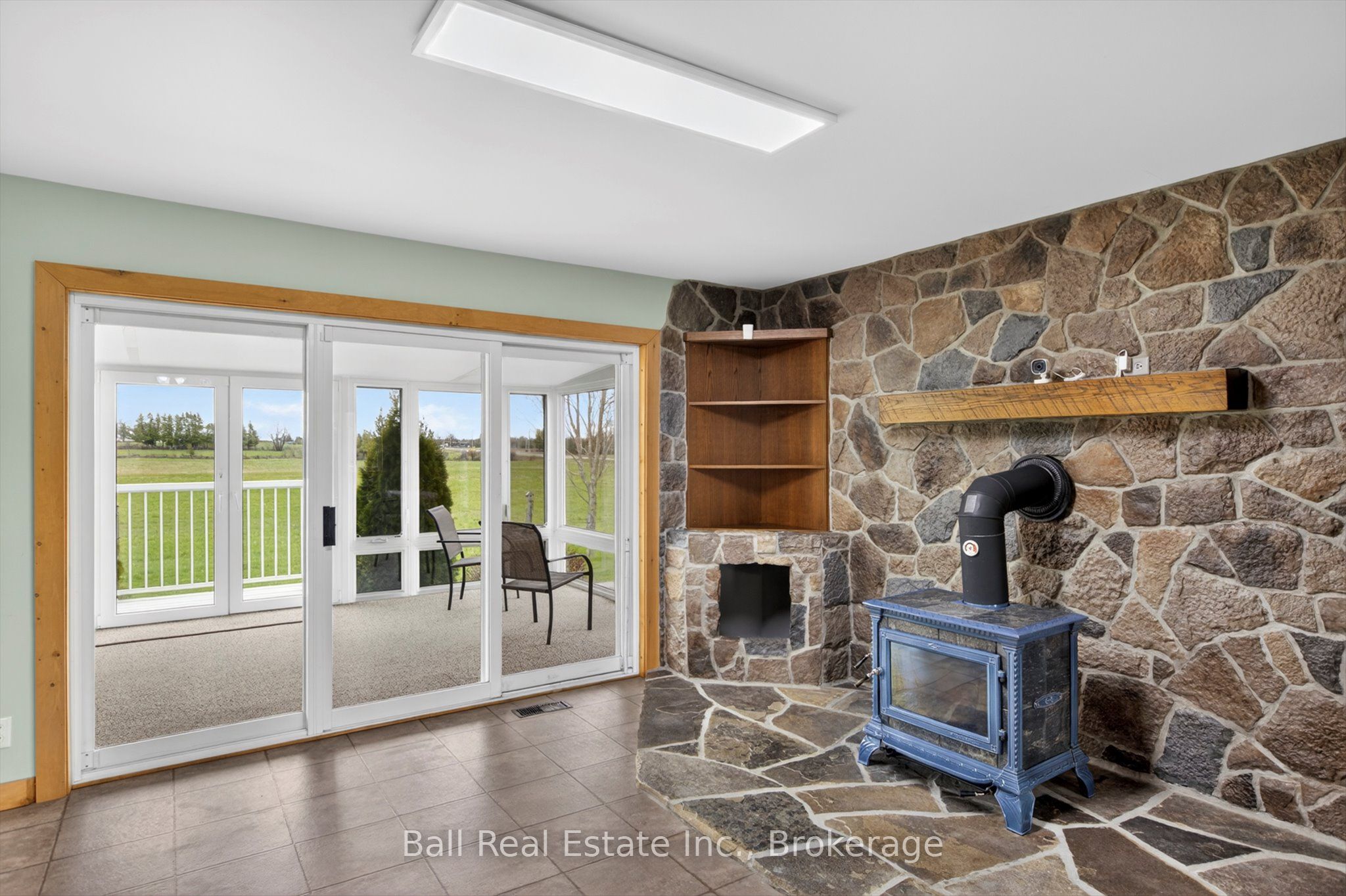 1425 Tara Road, Selwyn, ON K0L 1T0