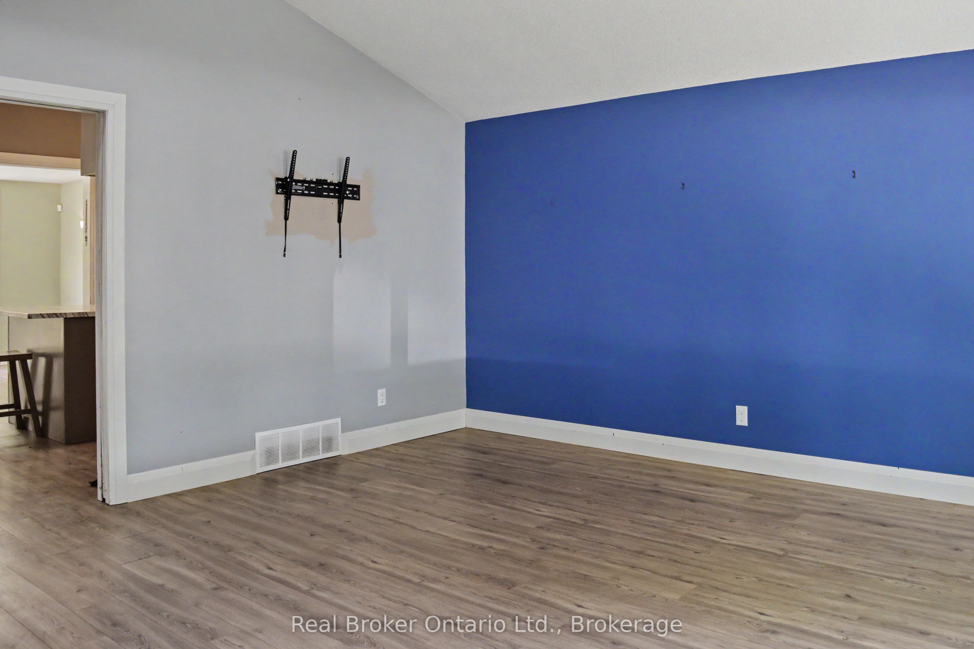 354 Goderich Street, Saugeen Shores, ON N0H 2C1