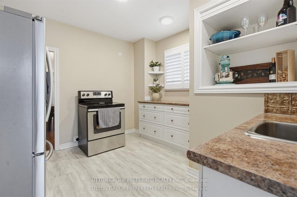 105 Madison Avenue, London East, ON N5Z 2P3