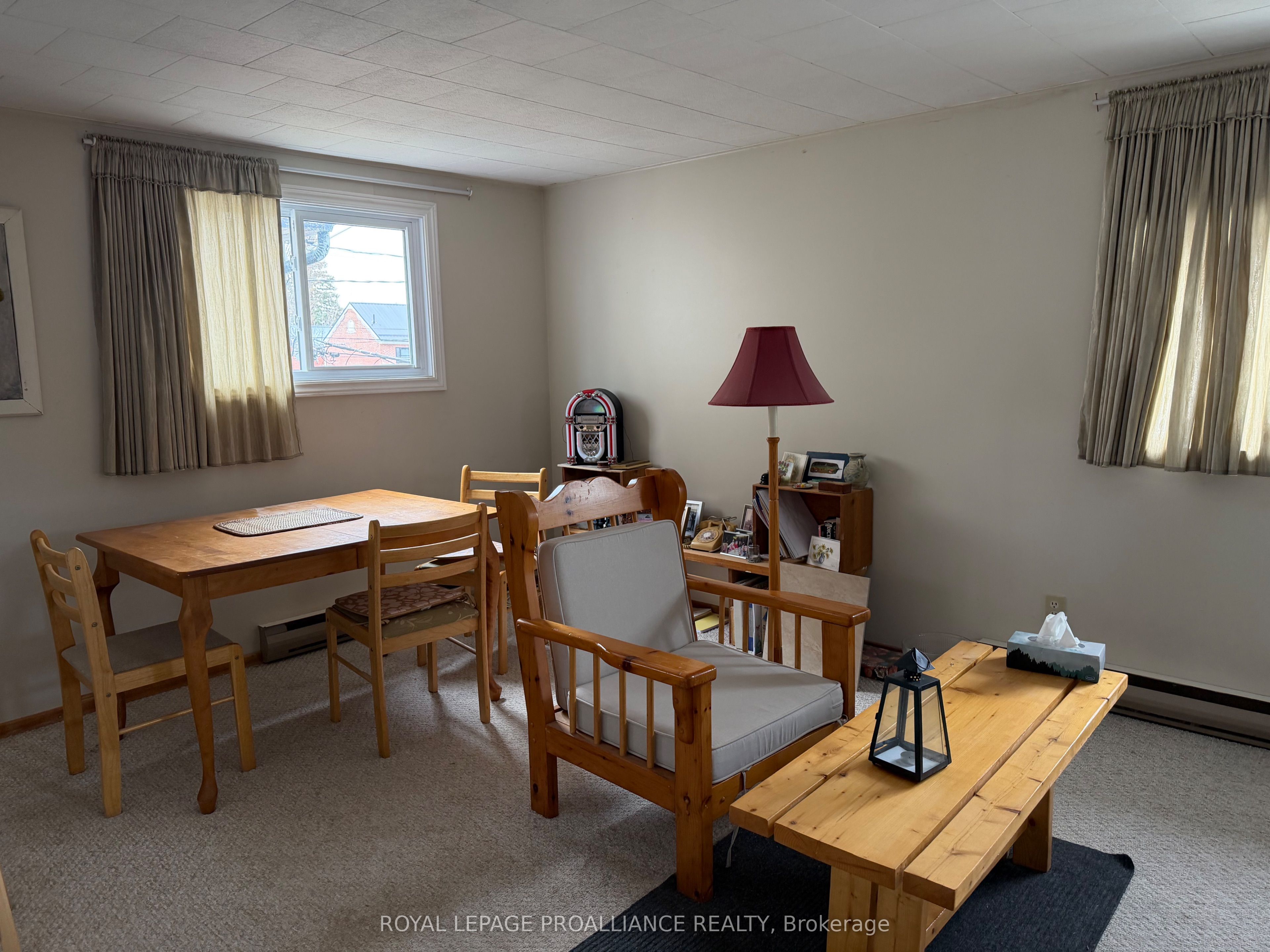 125 James Street W, Brockville, ON K6V 4A3