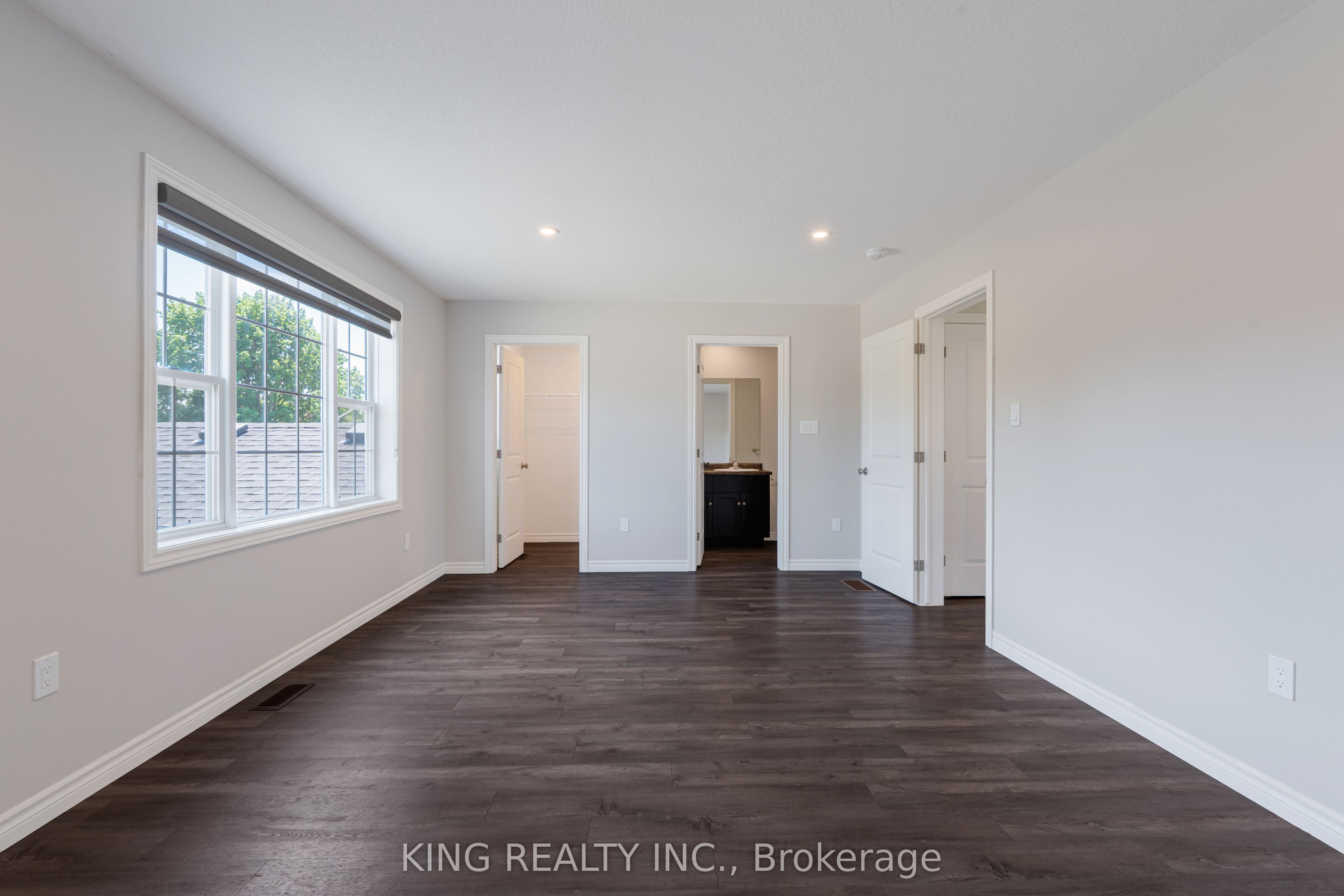 28 MINLER Street 1, Ingersoll, ON N5C 0C9