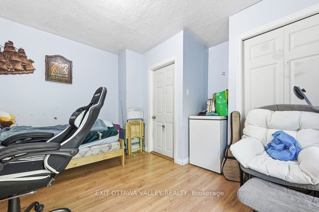 341 Craig Street, Pembroke, ON K8A 3S7