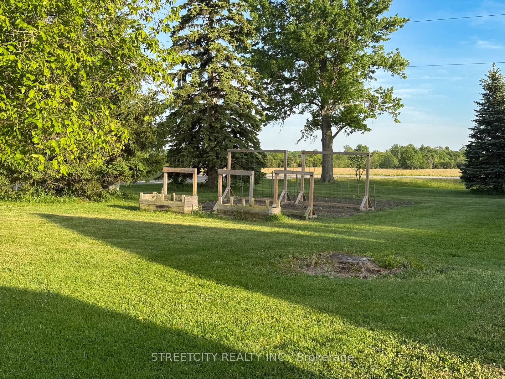 8192 Petrolia Line, Brooke-Alvinston, ON N0N 1A0