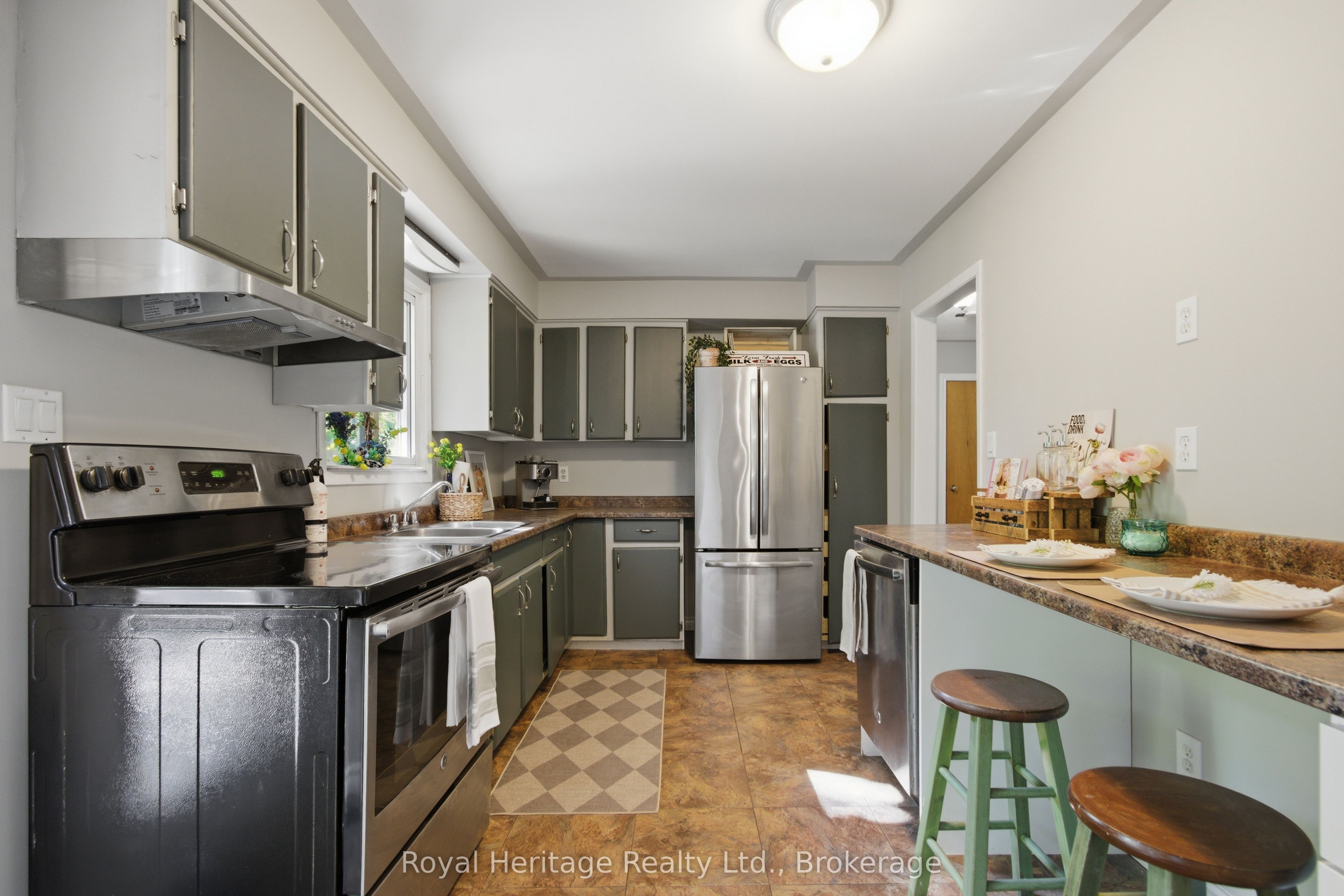 95 Division Street S, Brighton, ON K0K 1H0