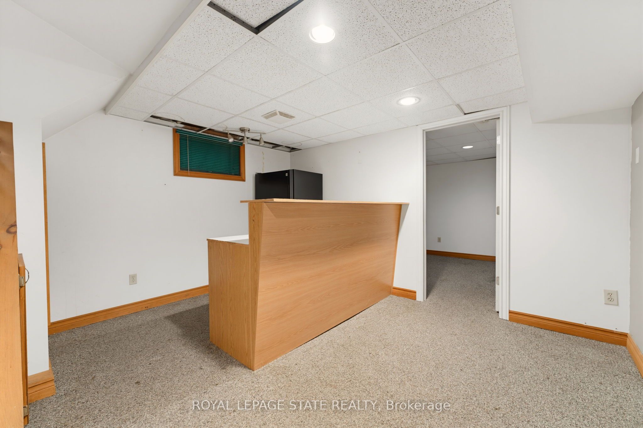 24 Grande Avenue, Hamilton, ON L8G 2E1