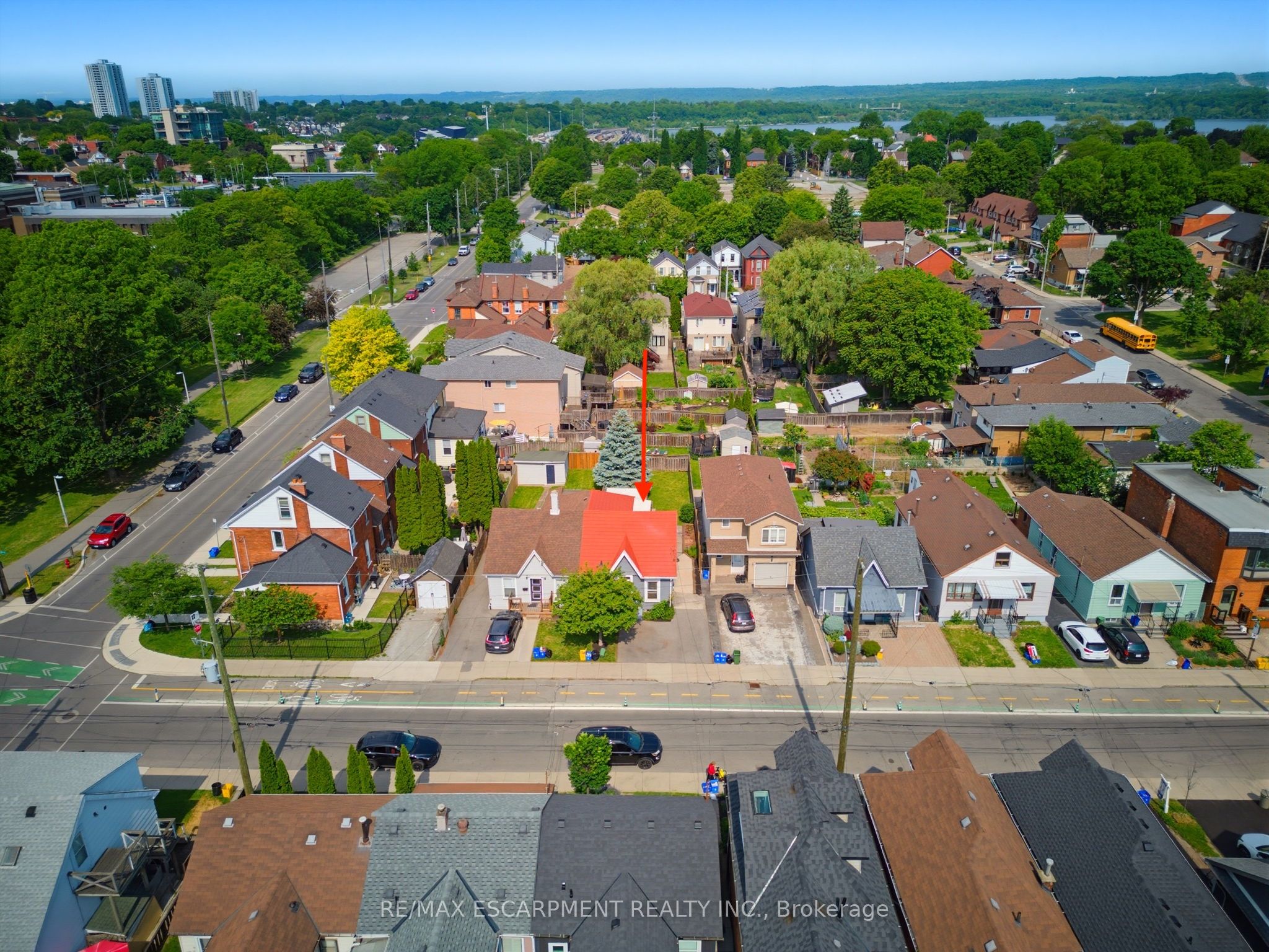 349 John Street N, Hamilton, ON L8L 4R2