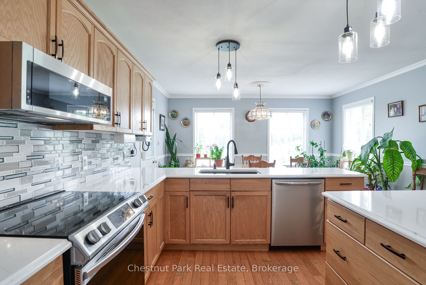 996 North Mary Lake Road, Huntsville, ON P1H 1S4