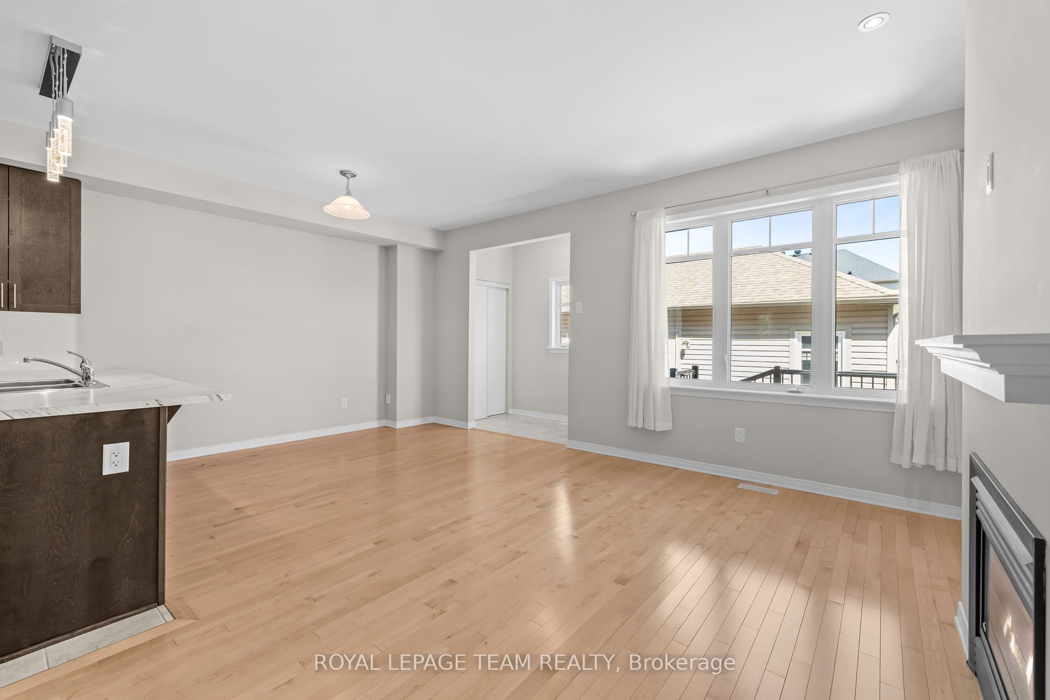 377 Sweetflag Street, Barrhaven, ON K2J 5Y7
