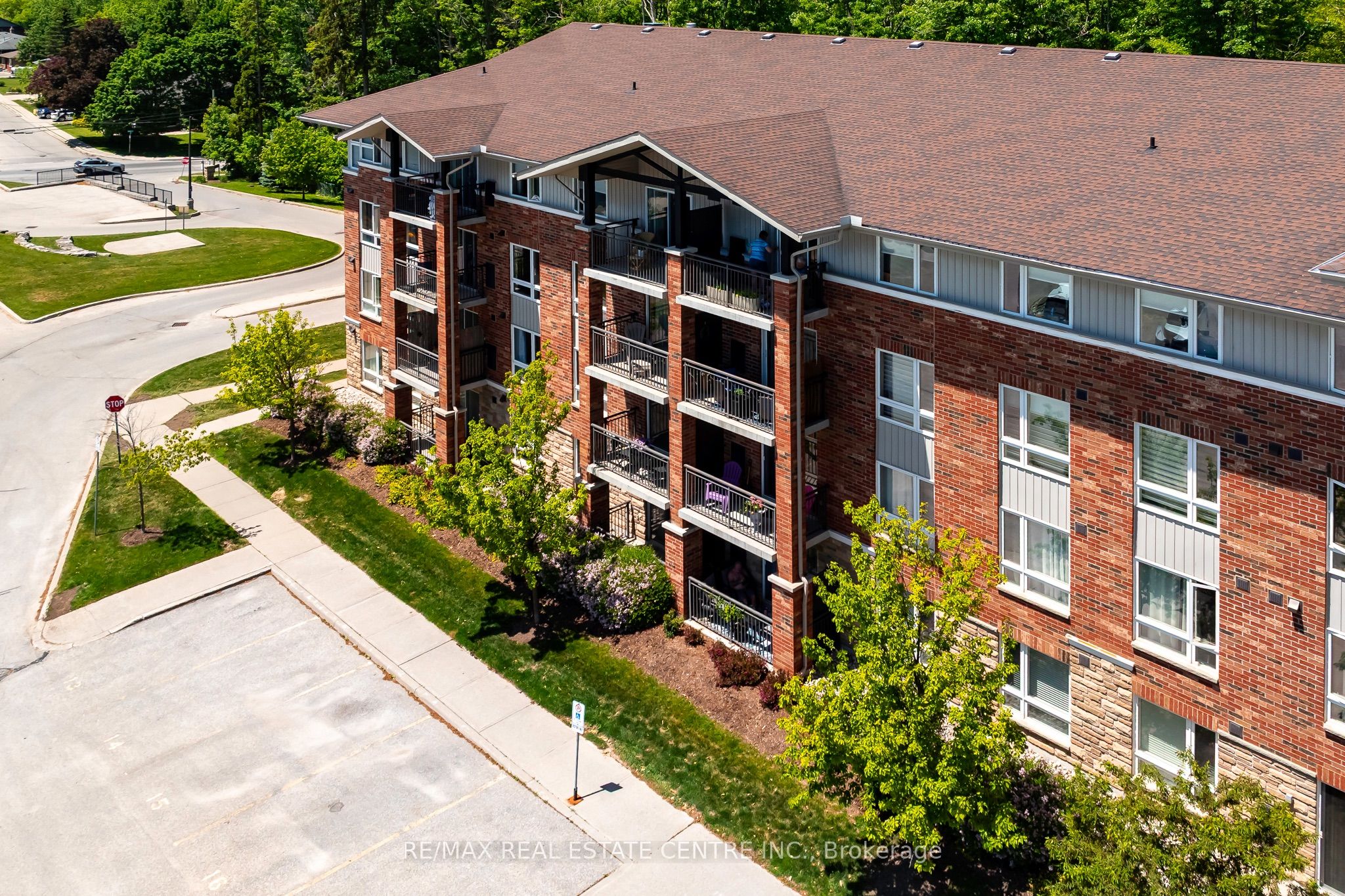 625 St David Street S 213, Centre Wellington, ON N1M 0A8