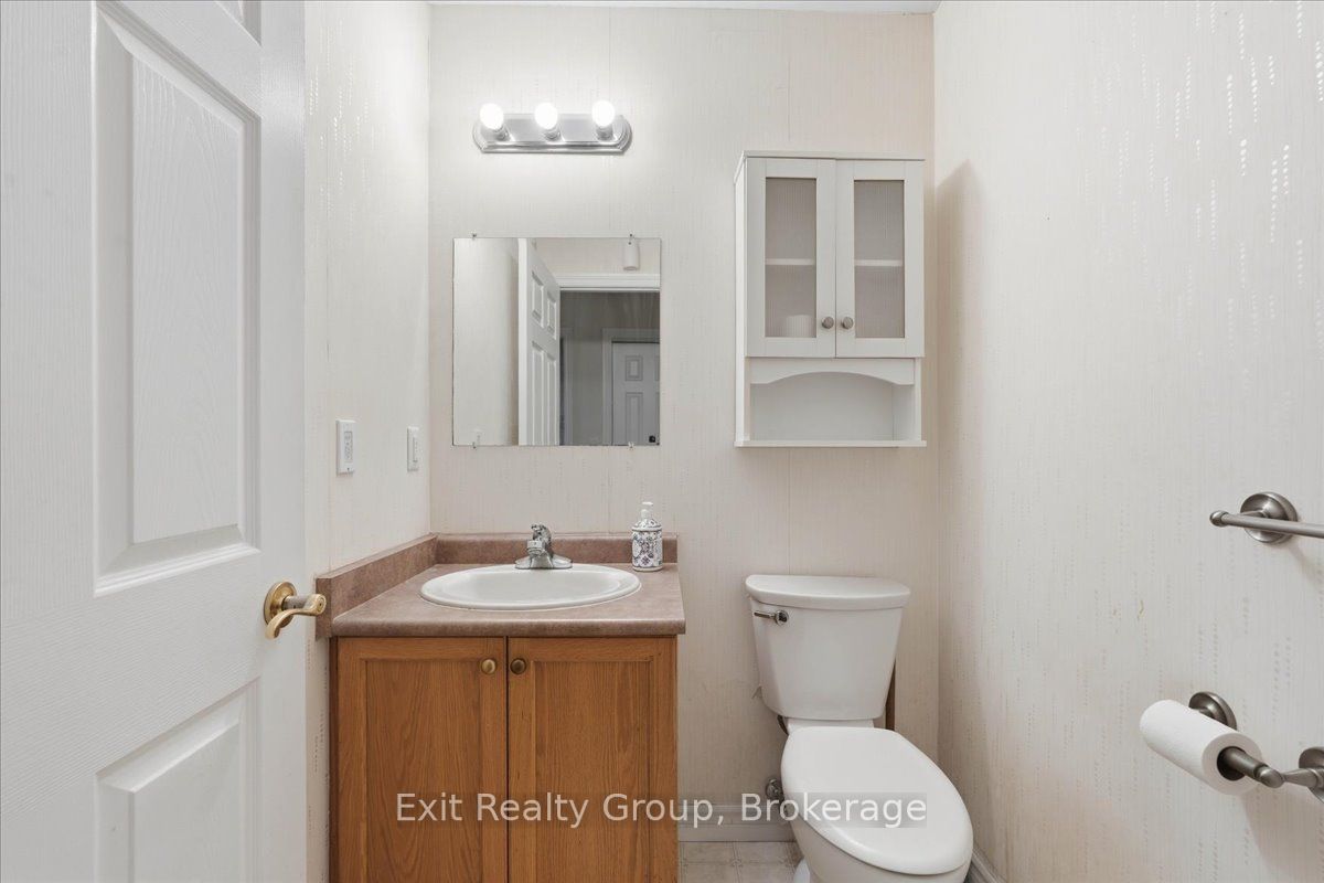 15 Aldersgate Drive 25, Belleville, ON K8P 5N1