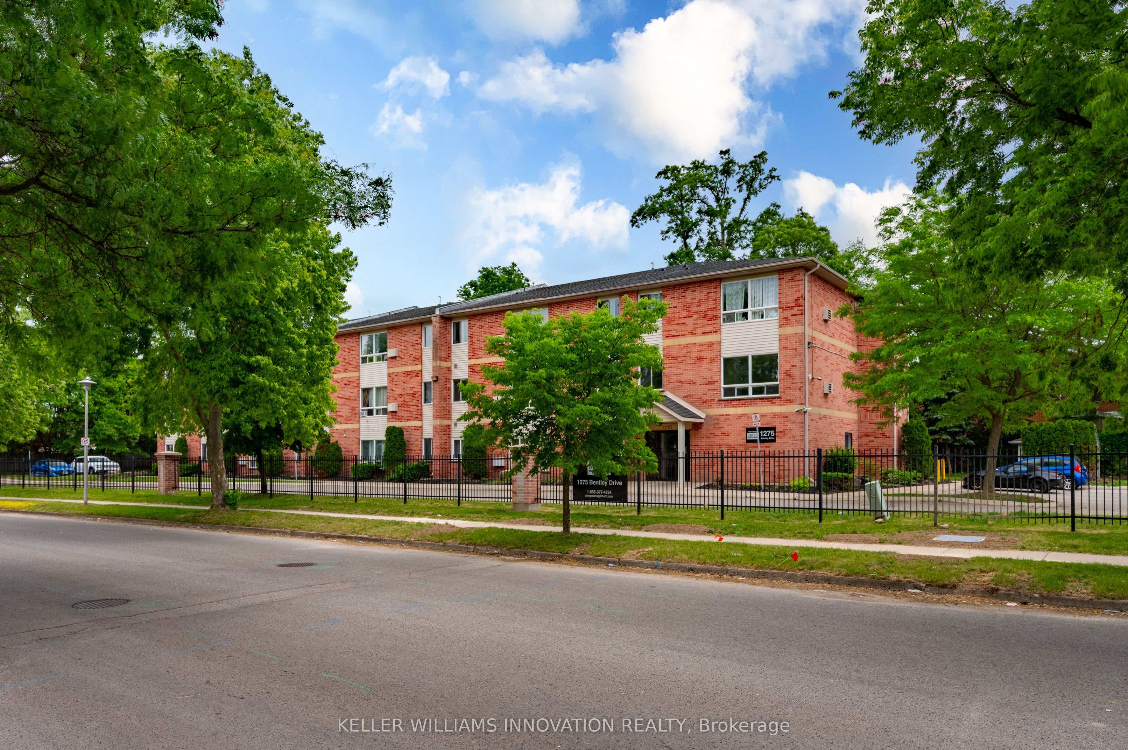 1275 Bentley Drive 106, London East, ON N5V 4M4