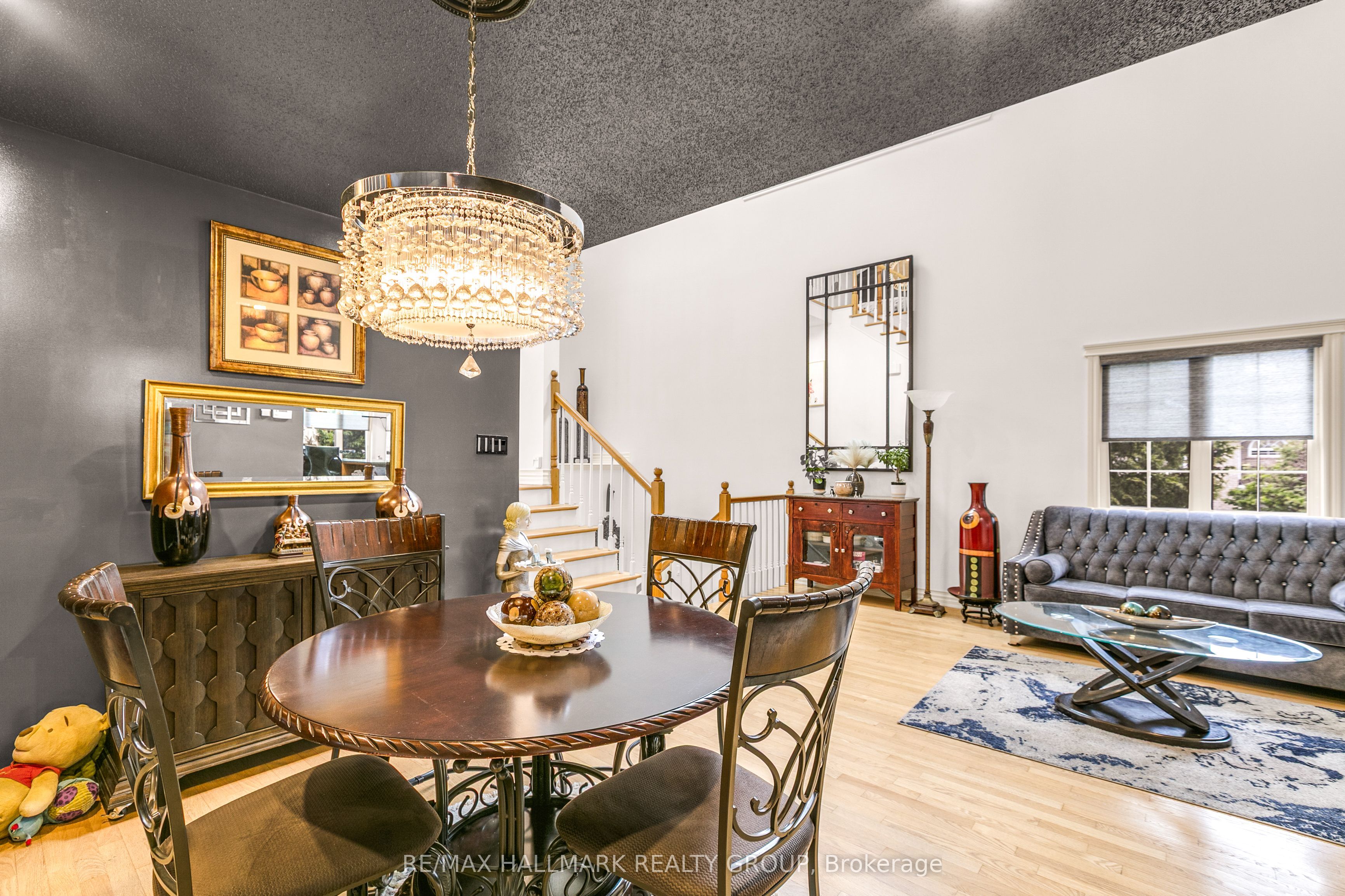 2051 Frank Bender Street, Orleans - Convent Glen and Area, ON K1C 1M7