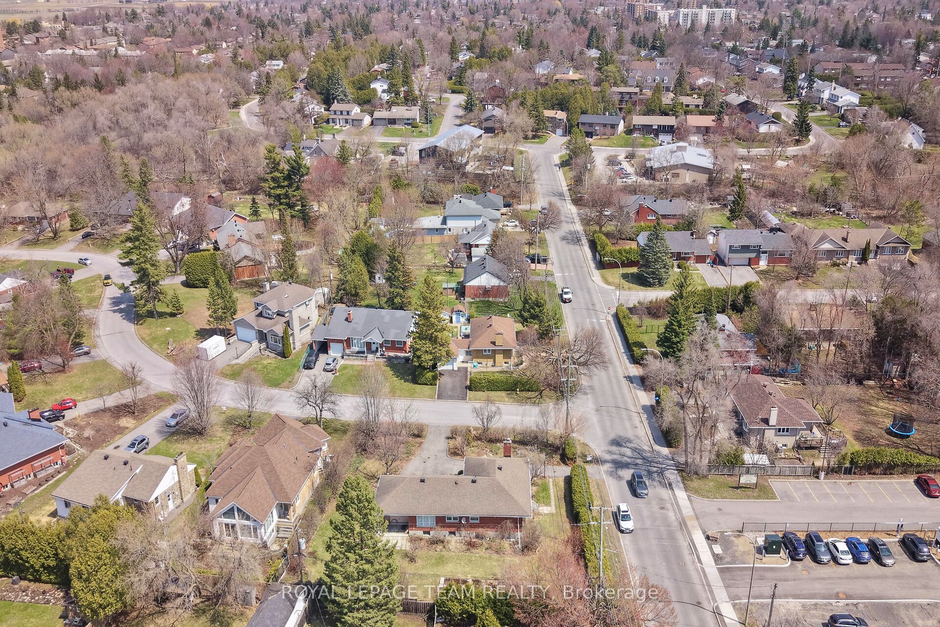 45 Capilano Drive, Cityview - Parkwoods Hills - Rideau Shore, ON K2E 6G5
